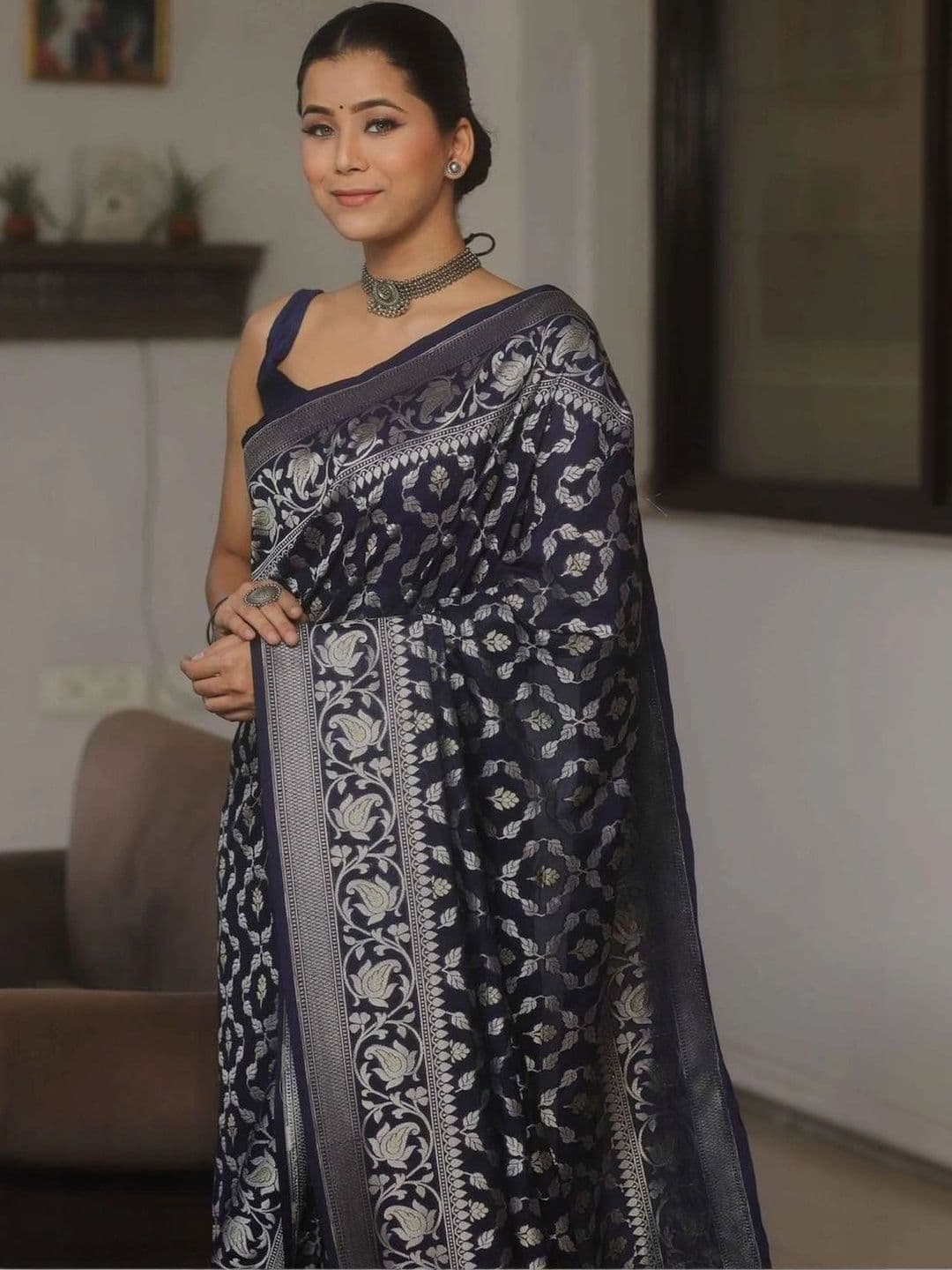 The Loomira Woven Design Zari Art Silk Banarasi Saree thumbnail 3