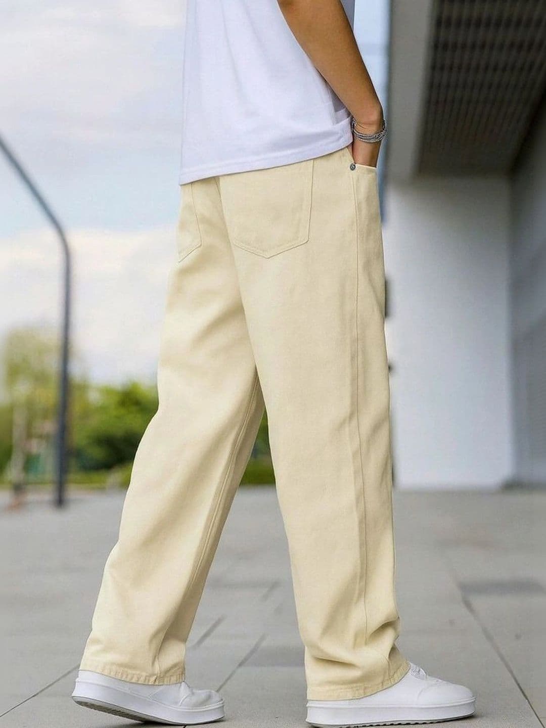 UNIFAV FASHION Men Straight Fit Mid-Rise Jeans thumbnail 2