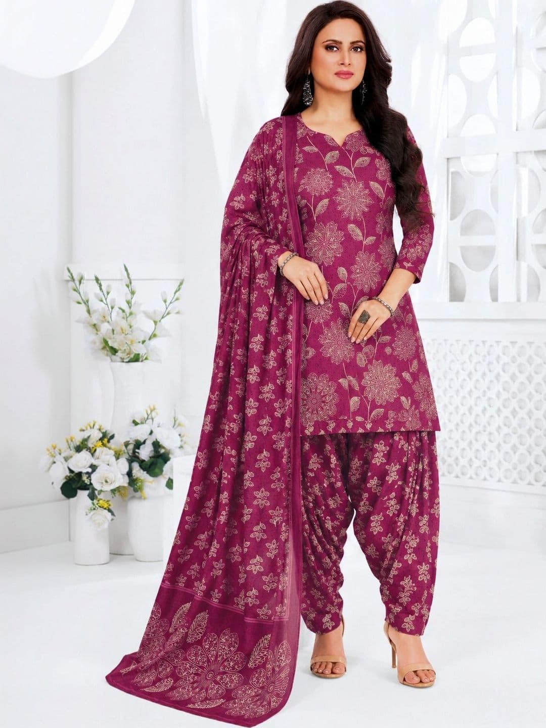Simmu Women Floral Printed Regular Pure Cotton Kurta with Patiala & With Dupatta thumbnail 4