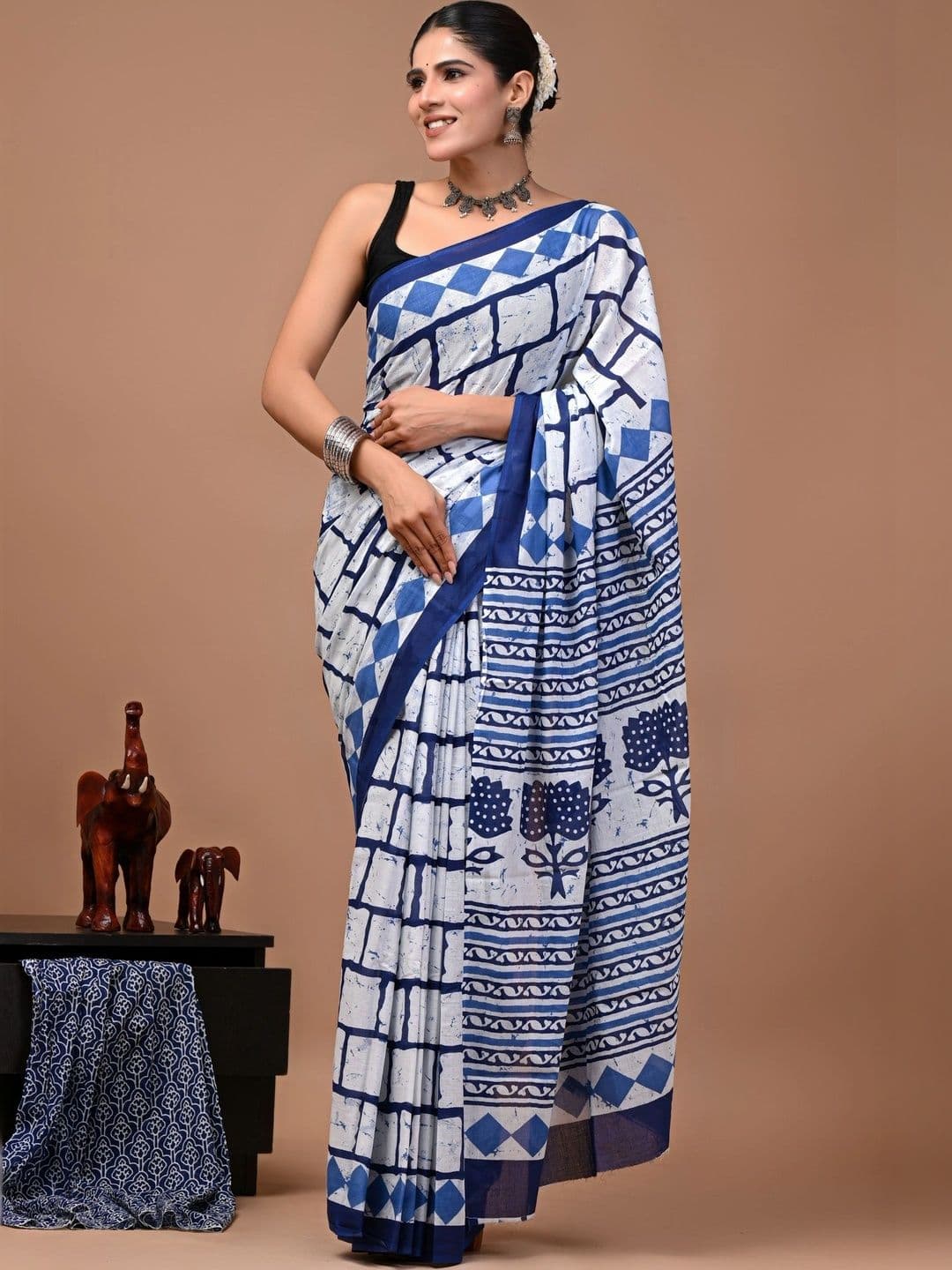 Anouk Ethnic Motifs Pure Cotton Block Print Saree - view 1