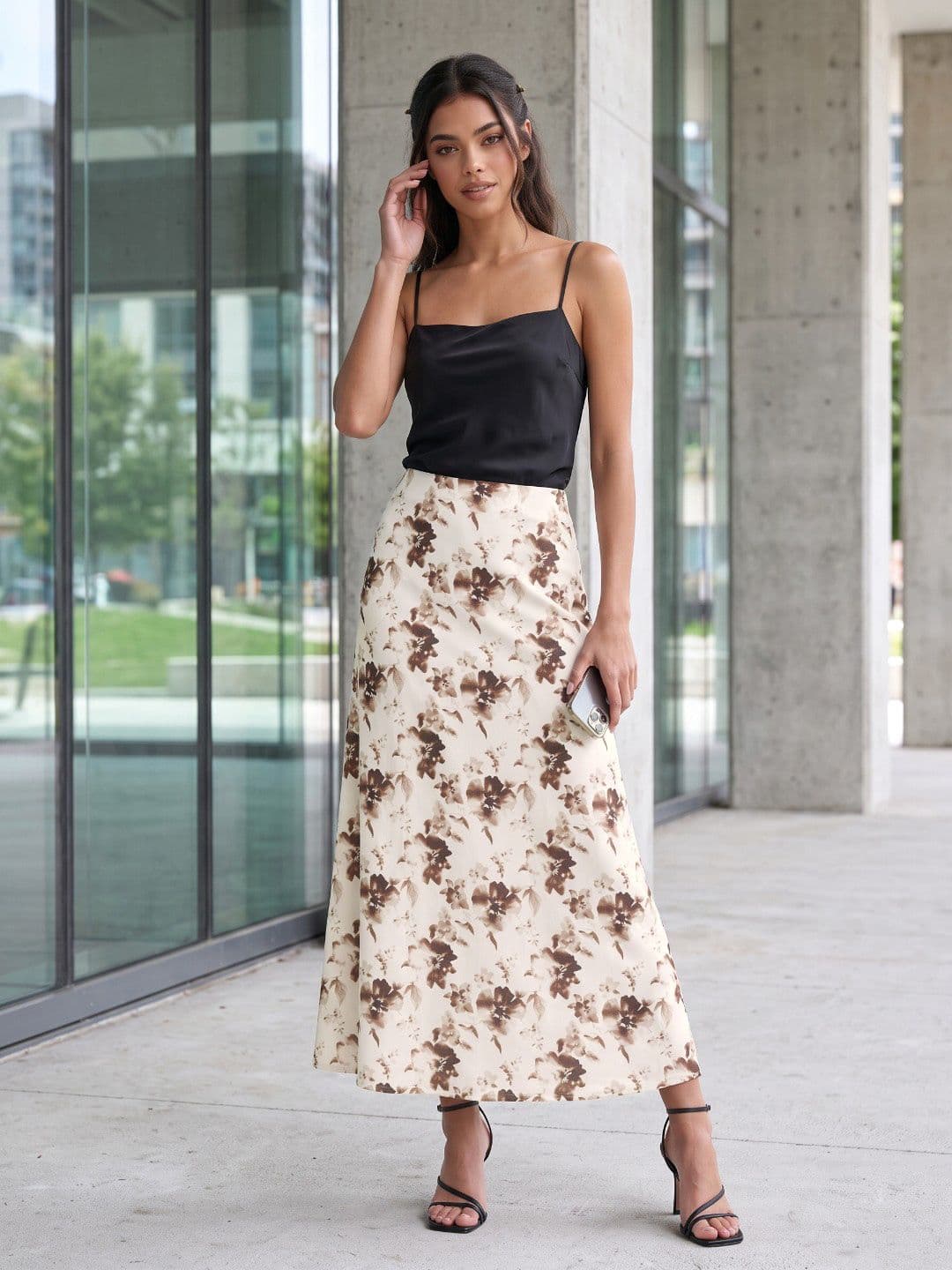 glitchez Women Floral Printed Midi A-Line Skirt thumbnail 3
