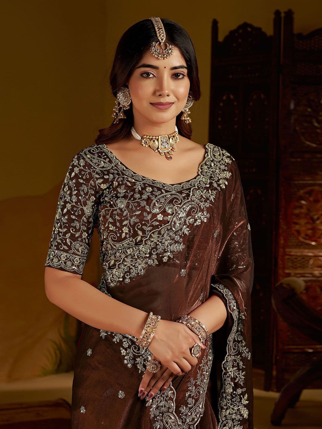 GRUHNAREE Embellished Embroidered Satin Saree thumbnail 3