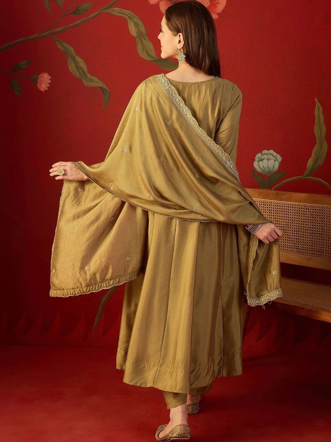 Sangria Women Ethnic Motifs Embroidered Regular Thread Work Kurta with Trousers & With Dupatta thumbnail 7