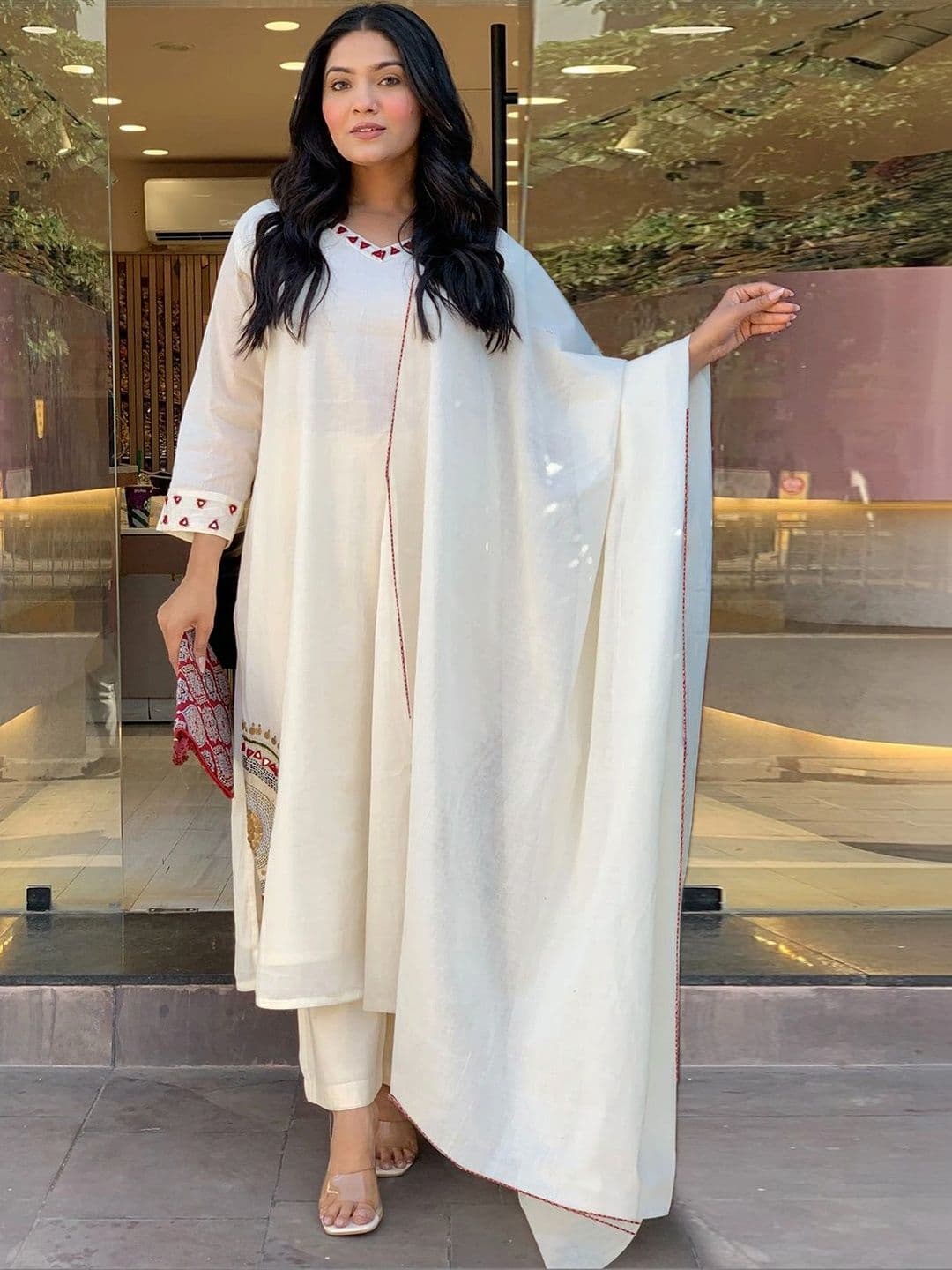 GoSriKi Women Ethnic Motifs Embroidered Regular Thread Work Kurta with Palazzos & With Dupatta thumbnail 2