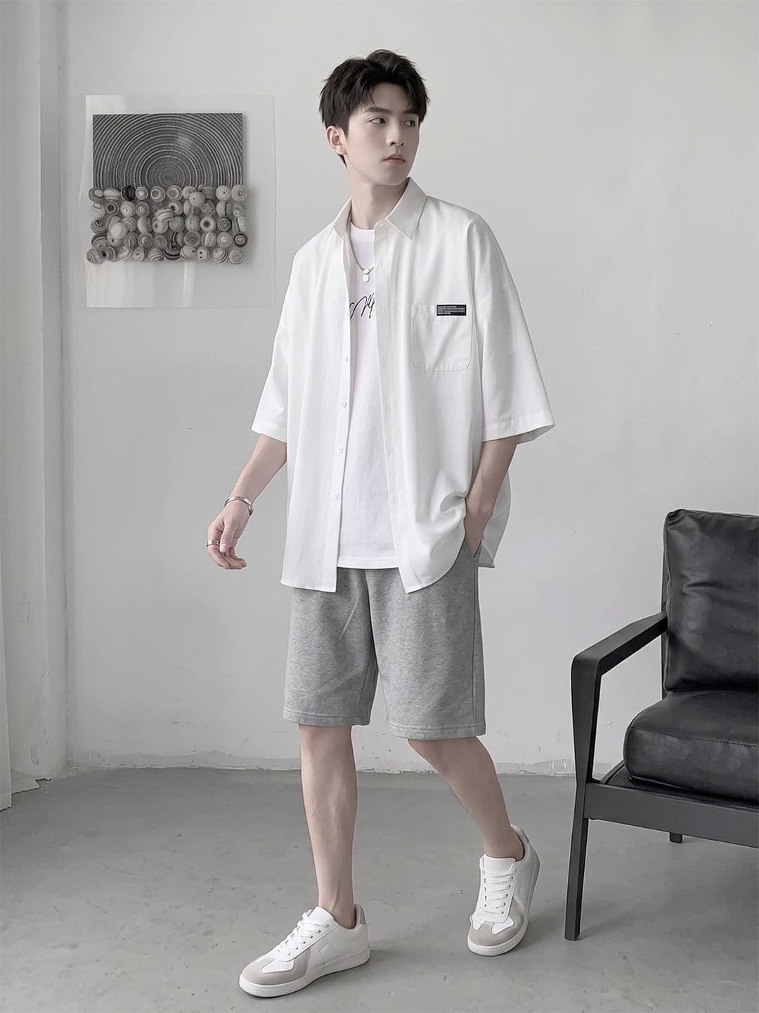 Suo Solid Regular Fit Shirts thumbnail 3