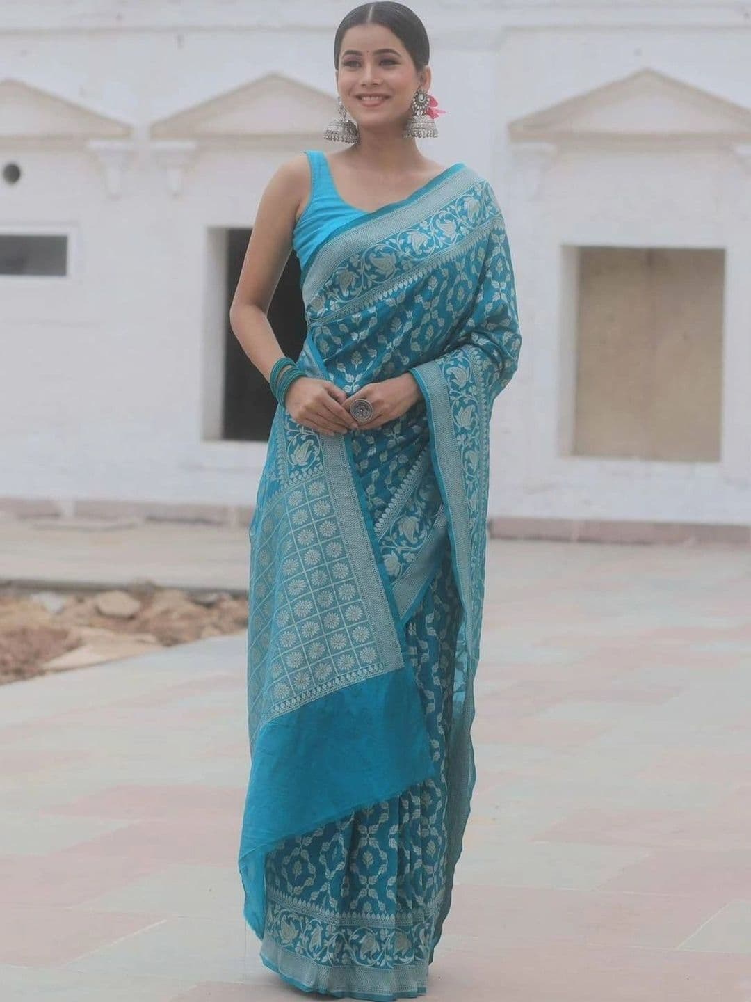 Anokhi Attire Woven Design Zari Art Silk Banarasi Saree - view 1