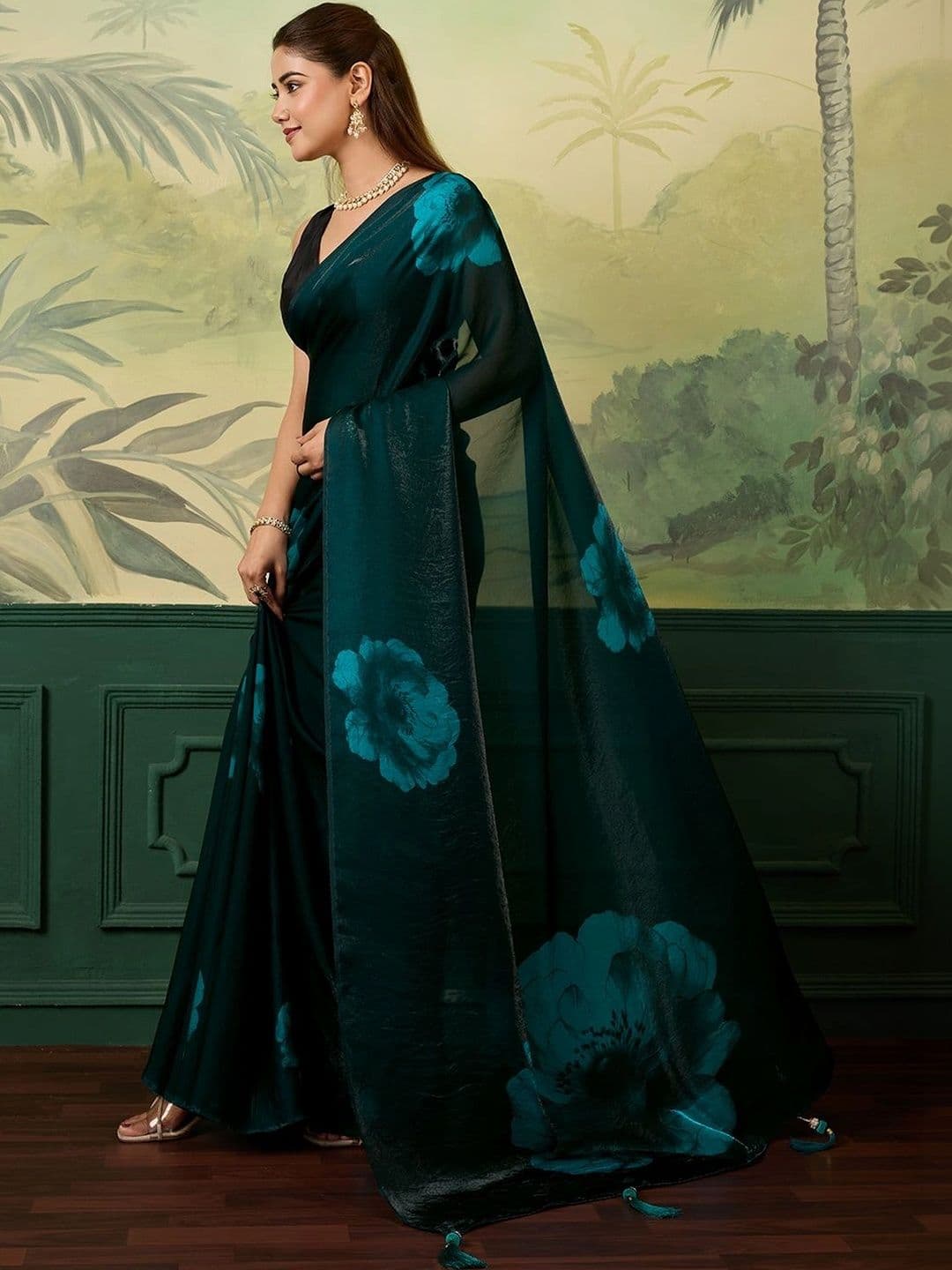 Panzora Floral Satin Designer Saree thumbnail 5