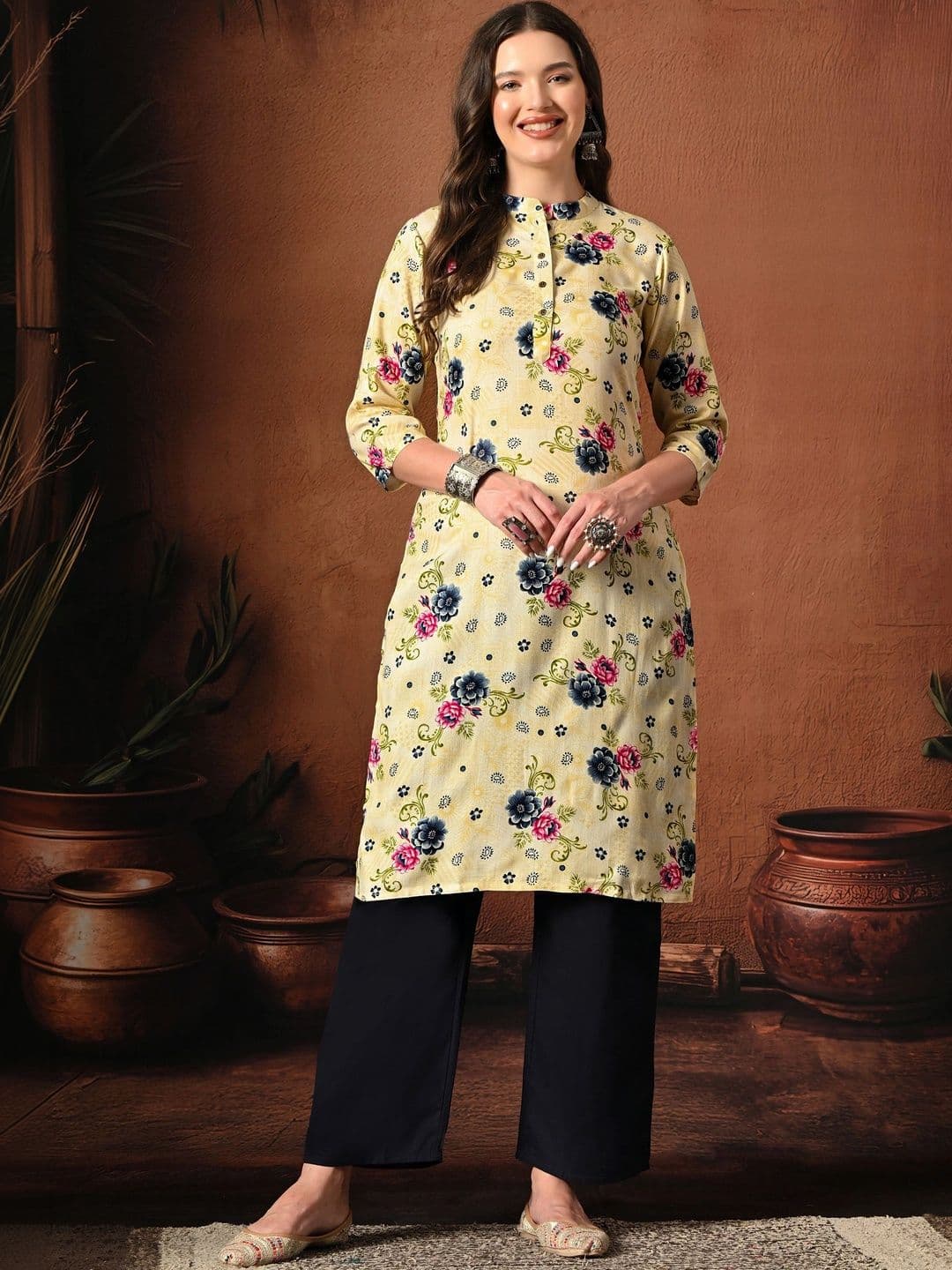 Sangria Women Floral Printed Floral Kurta - view 1