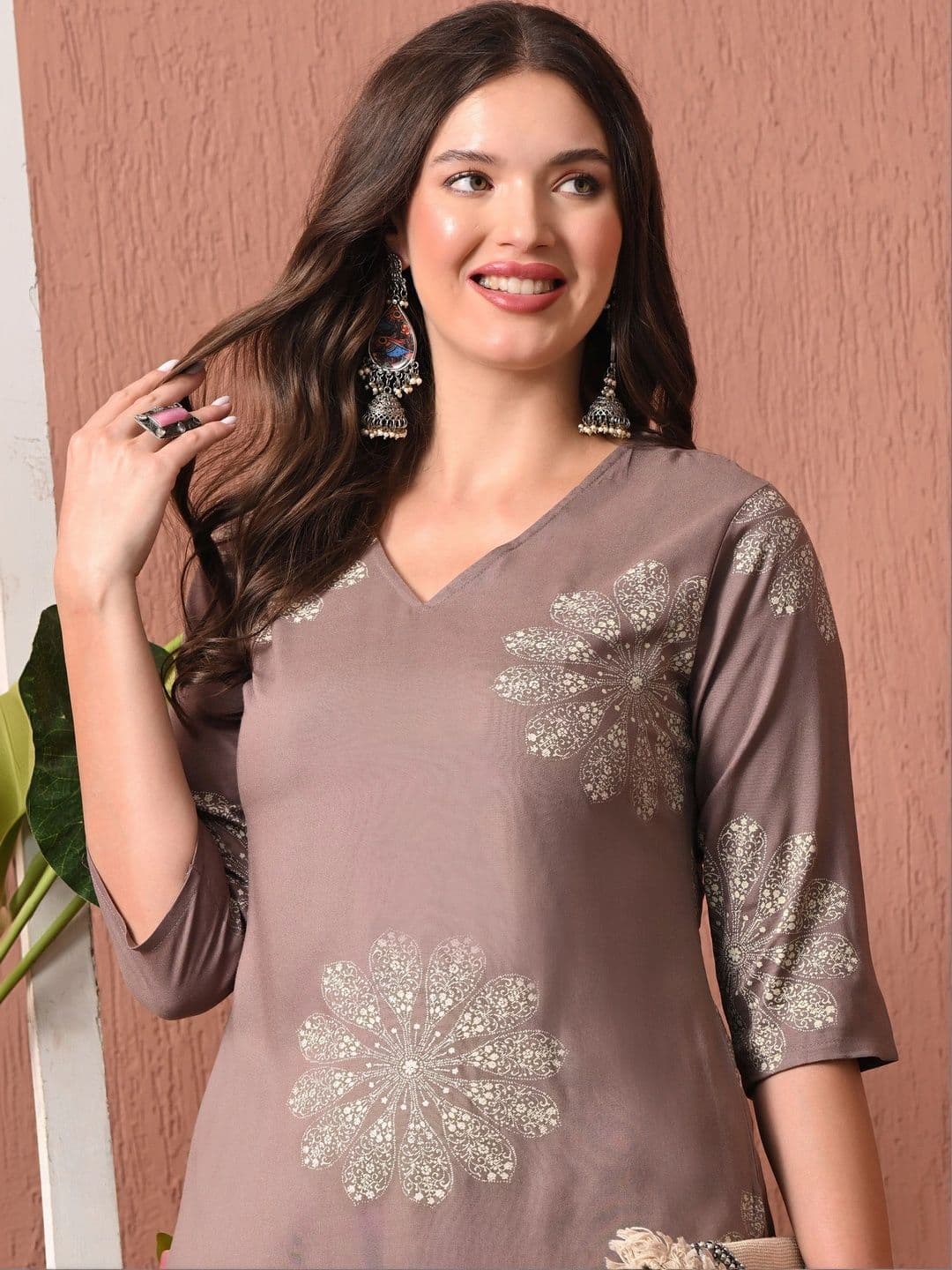 Sangria Women Floral Printed Floral Kurta thumbnail 7