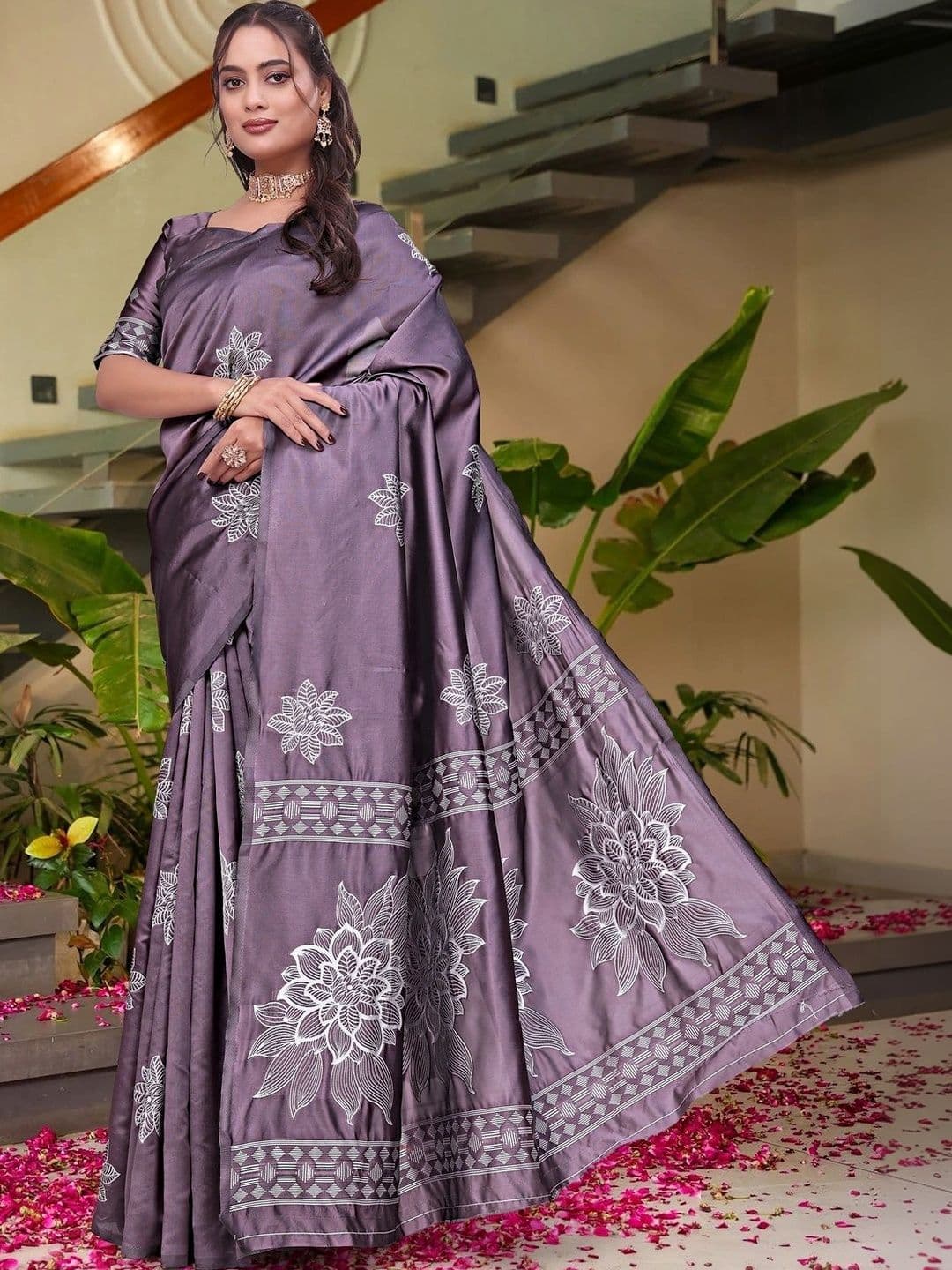 KALINI Floral Silk Blend Saree thumbnail 7