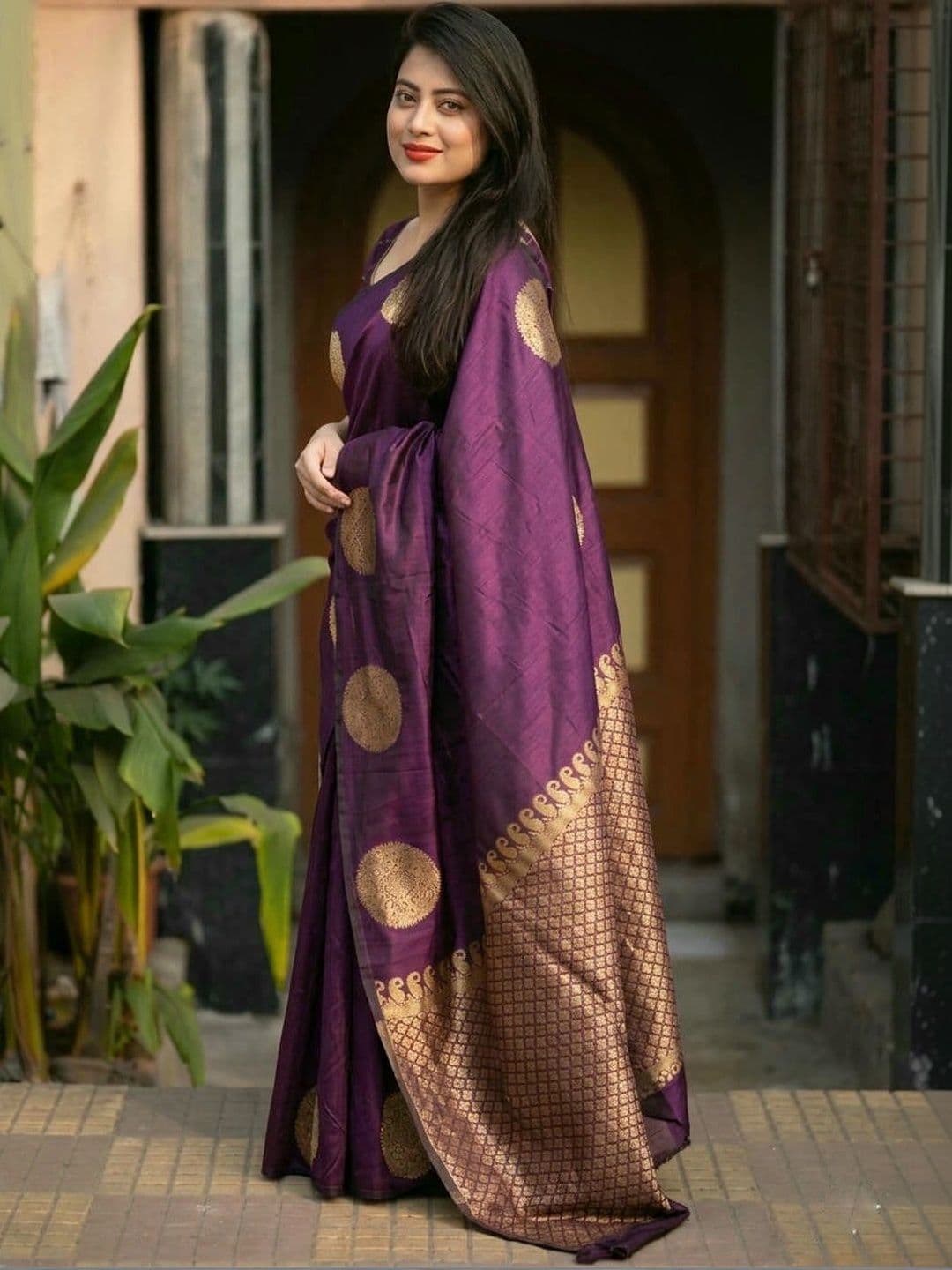 MITAL ENTERPRISE Woven Design Zari Art Silk Saree thumbnail 2