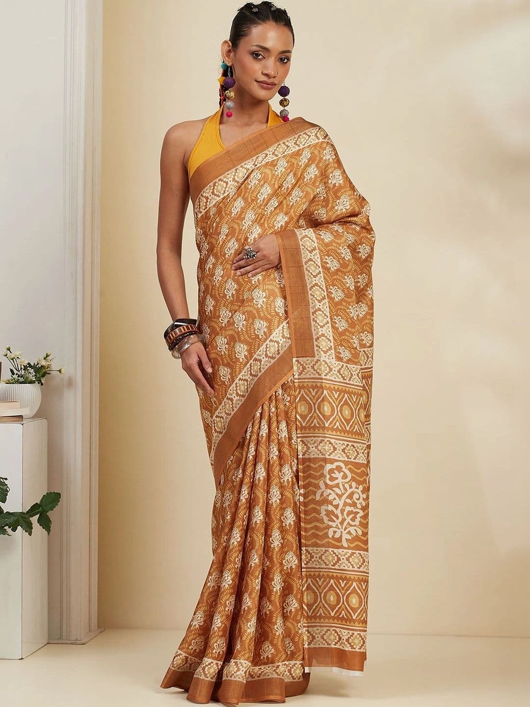 Garden Vareli Ethnic Motifs Poly Georgette Saree - view 1
