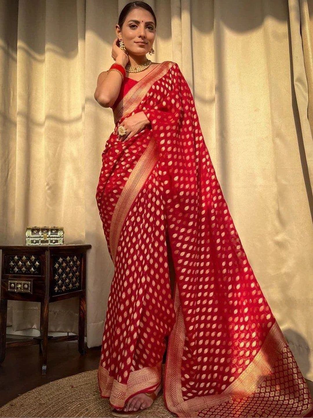House Of Nazakat Woven Design Zari Art Silk Banarasi Saree thumbnail 7