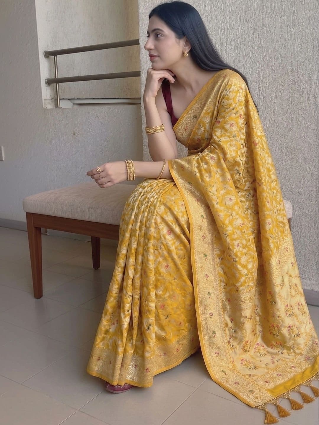 MITAL ENTERPRISE Zari Art Silk Saree thumbnail 2
