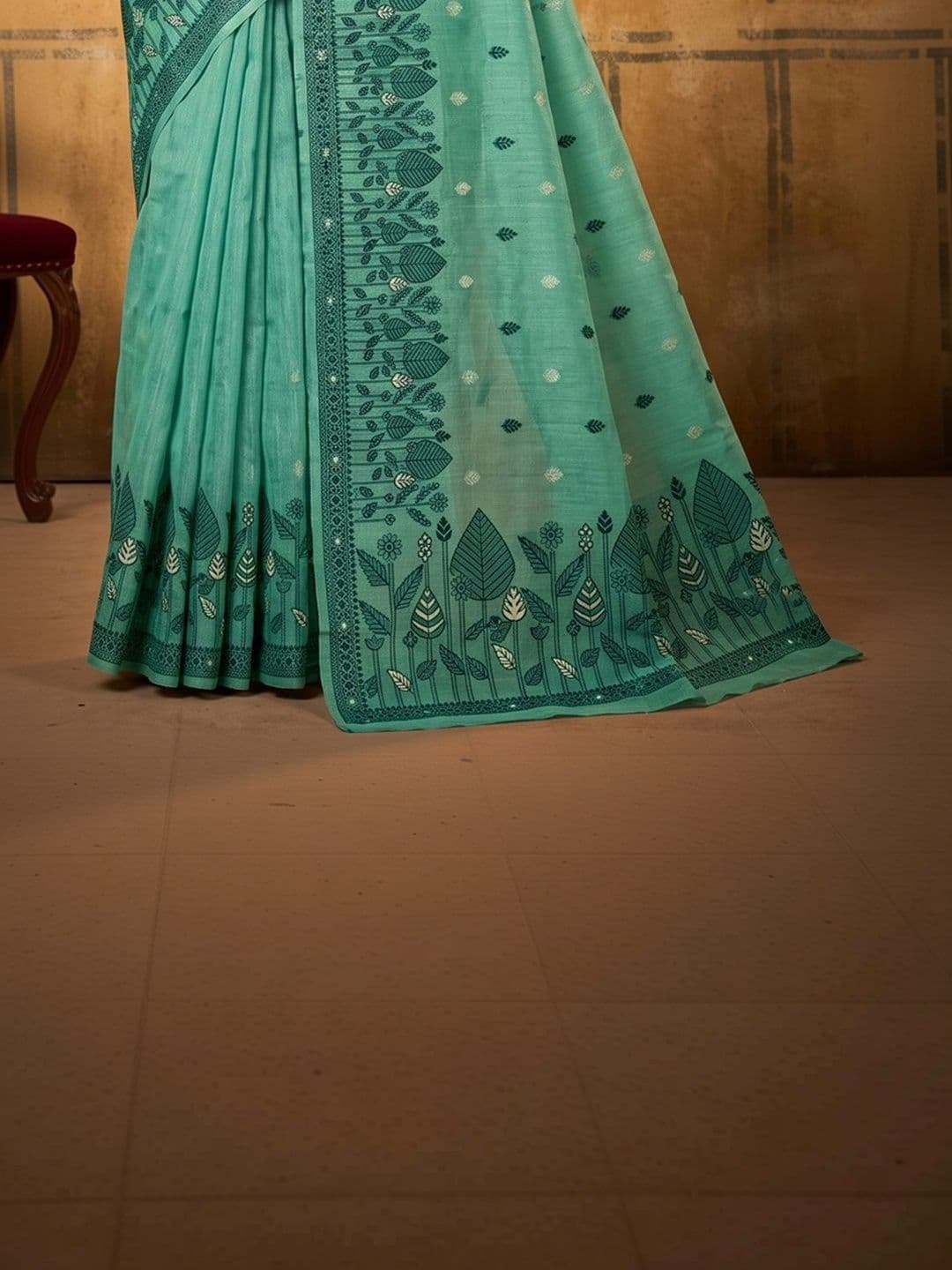 Panzora Ethnic Motifs Designer Saree thumbnail 2