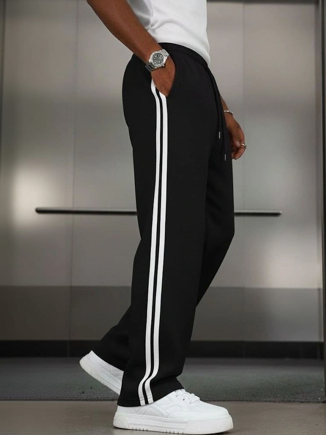 dockstreet Men Regular Fit Training Track Pants thumbnail 3