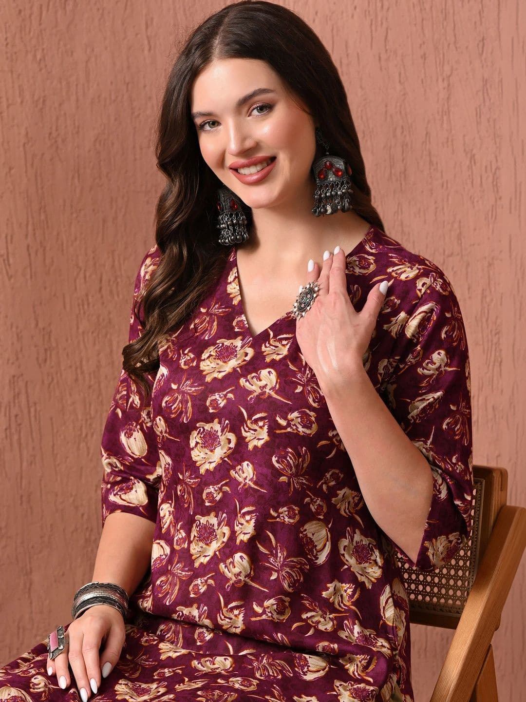 Sangria Women Floral Printed Kurta thumbnail 7