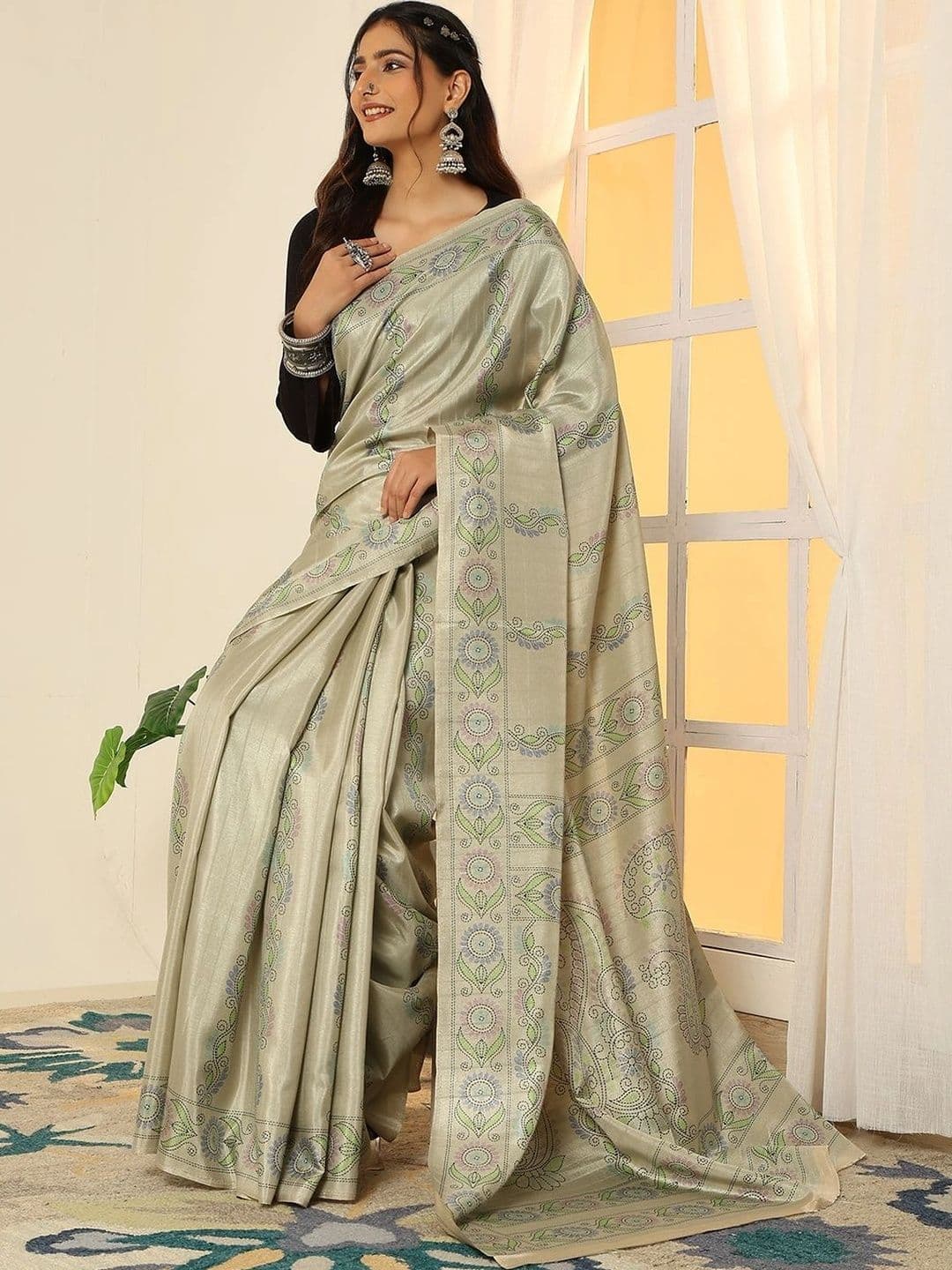Garden Vareli Women Ethnic Motifs Embroidered Pure Linen Saree thumbnail 7