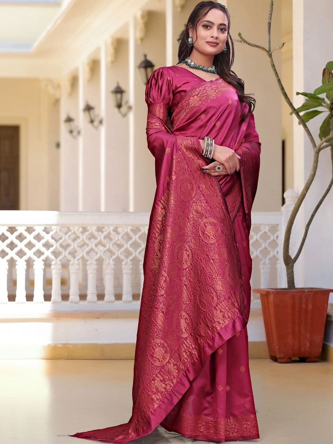 KALINI Woven Design Zari Silk Blend Saree thumbnail 3