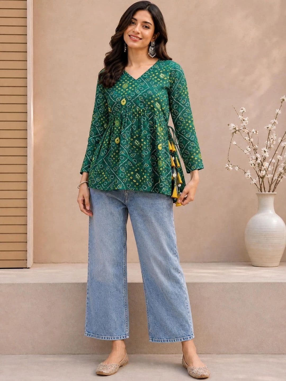 Youthnic Bandhani Printed V-Neck Empire Kurti thumbnail 3