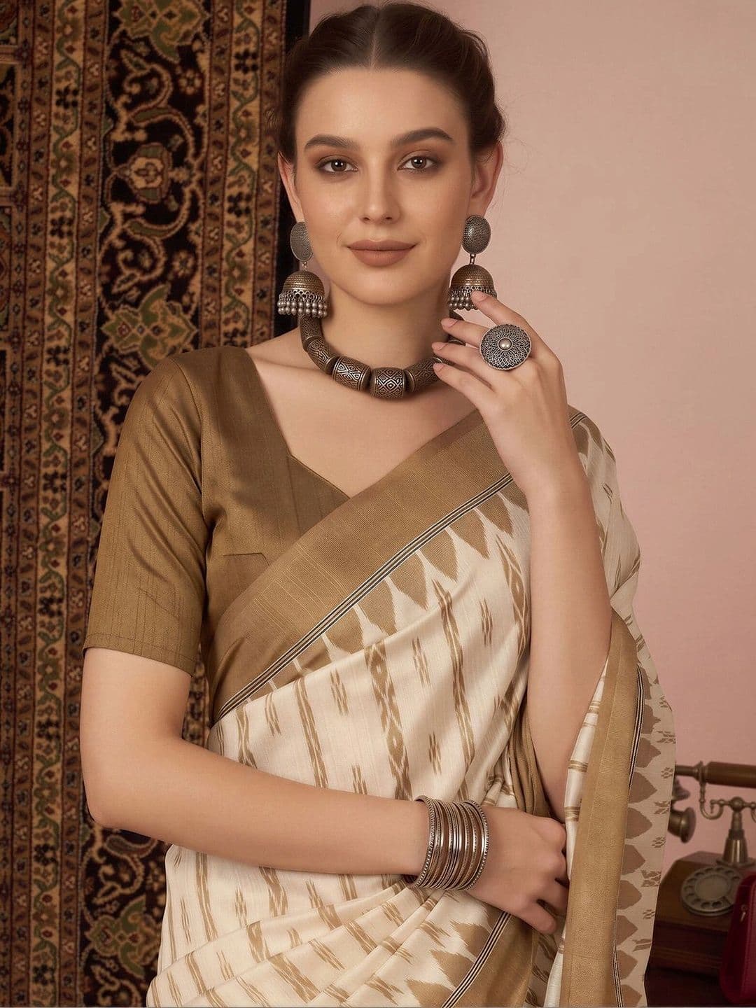 Anouk Ethnic Motifs Silk Blend Designer Ikat Saree thumbnail 2