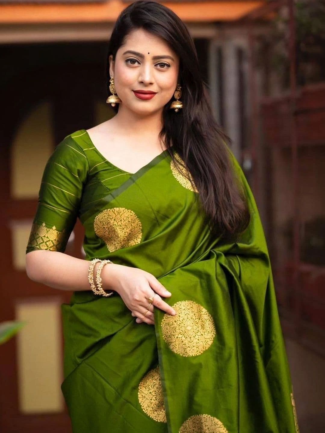 MITAL ENTERPRISE Zari Art Silk Saree thumbnail 2