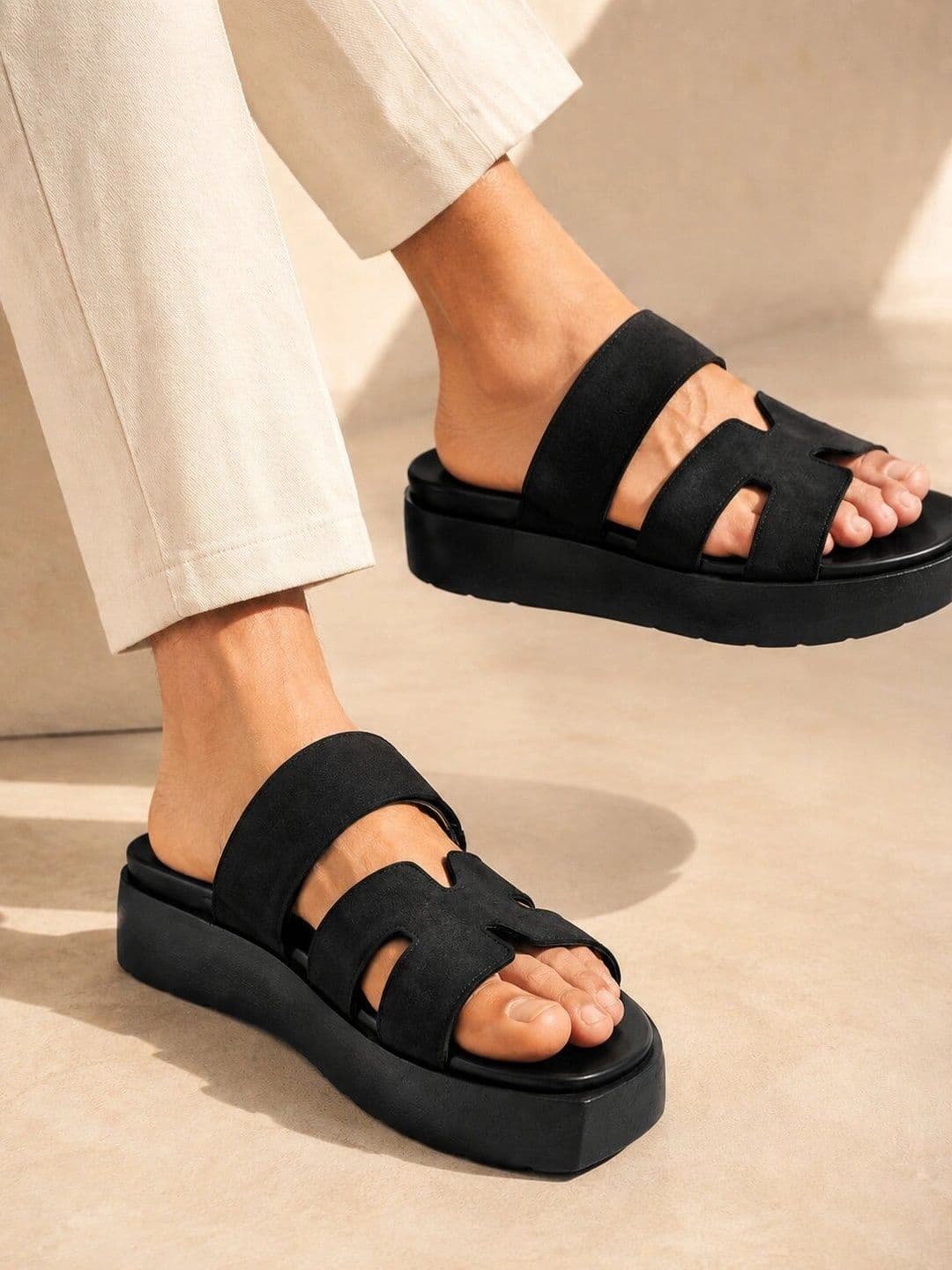 San Frissco Men Black Casual Wide Strap Sandals with Cushioned Footbed and Chunky Sole - view 1