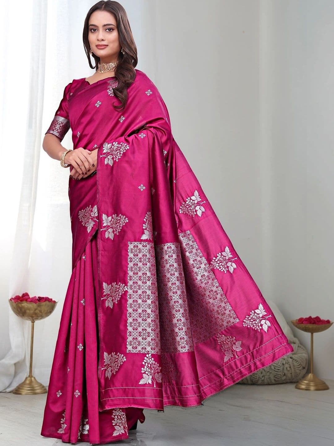 KALINI Woven Design Zari Silk Blend Saree thumbnail 4