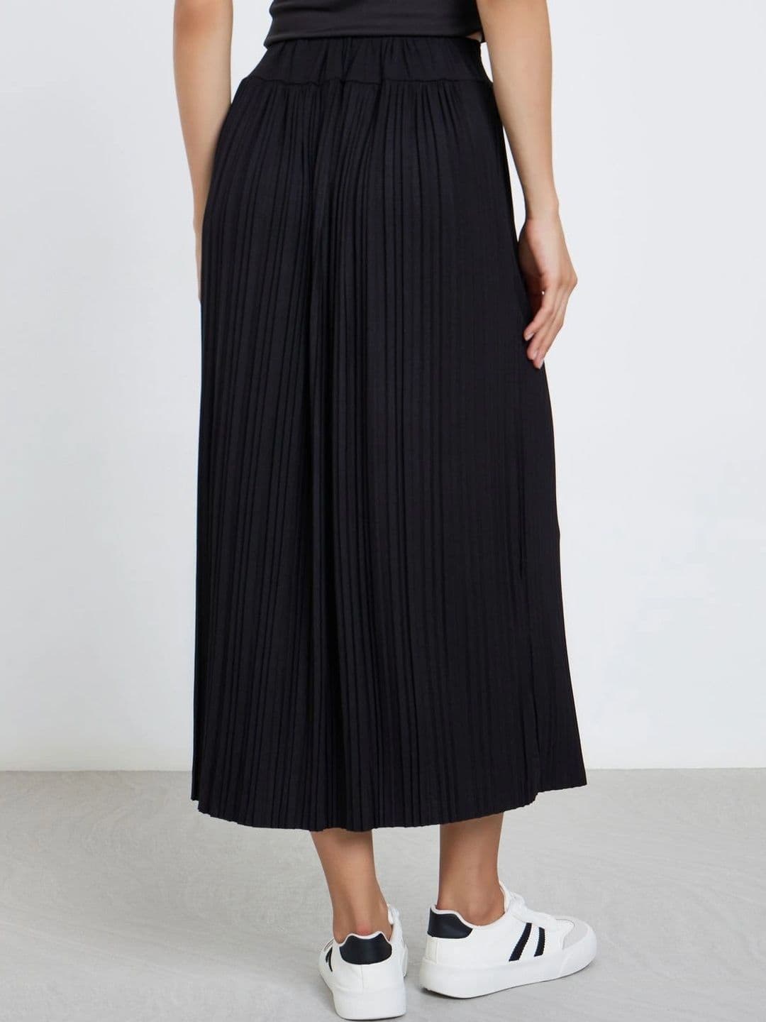Styli Women Accordion Pleated Midi Flared Skirt thumbnail 4