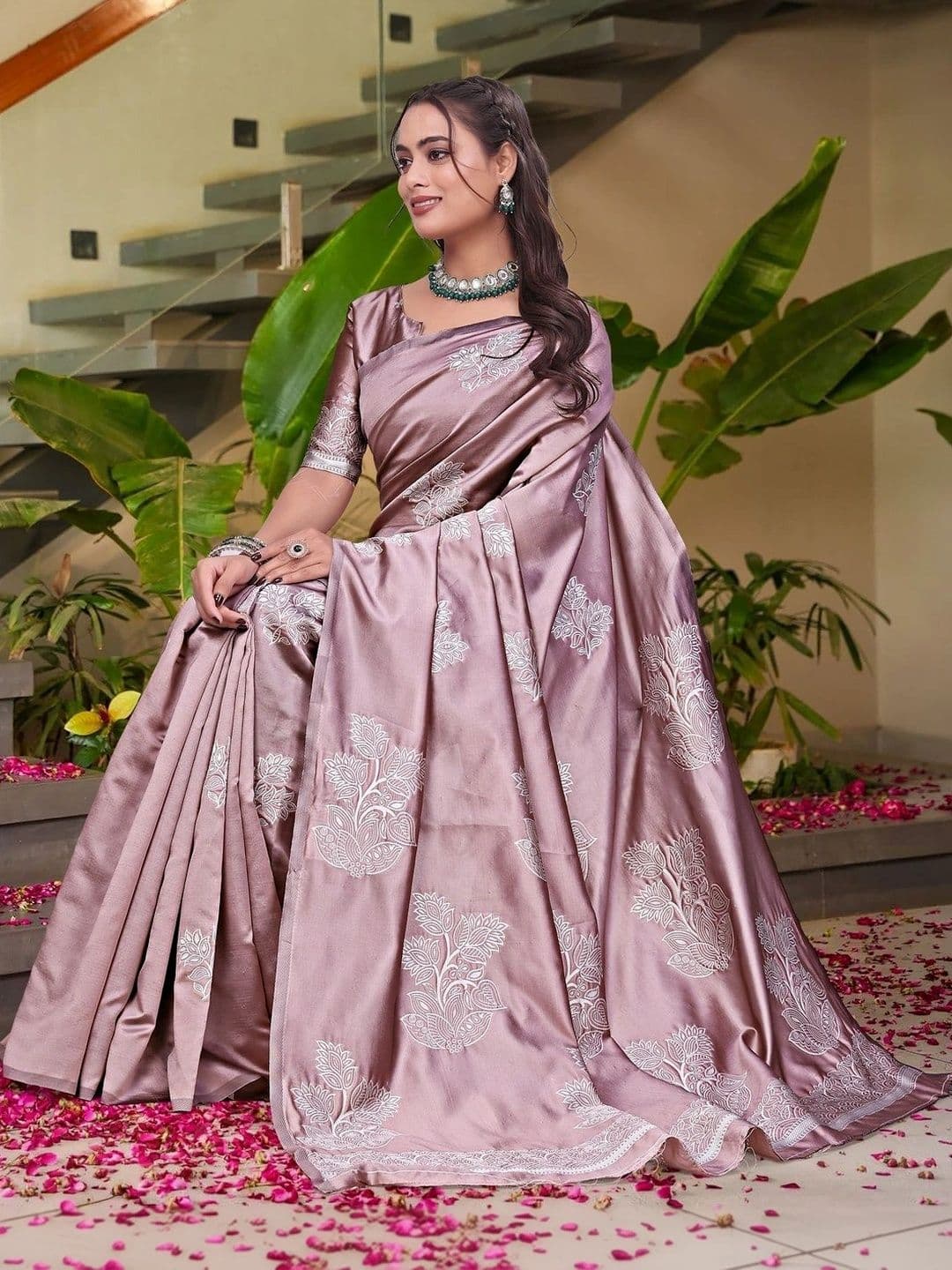 KALINI Floral Embroidered Silk Blend Saree thumbnail 2