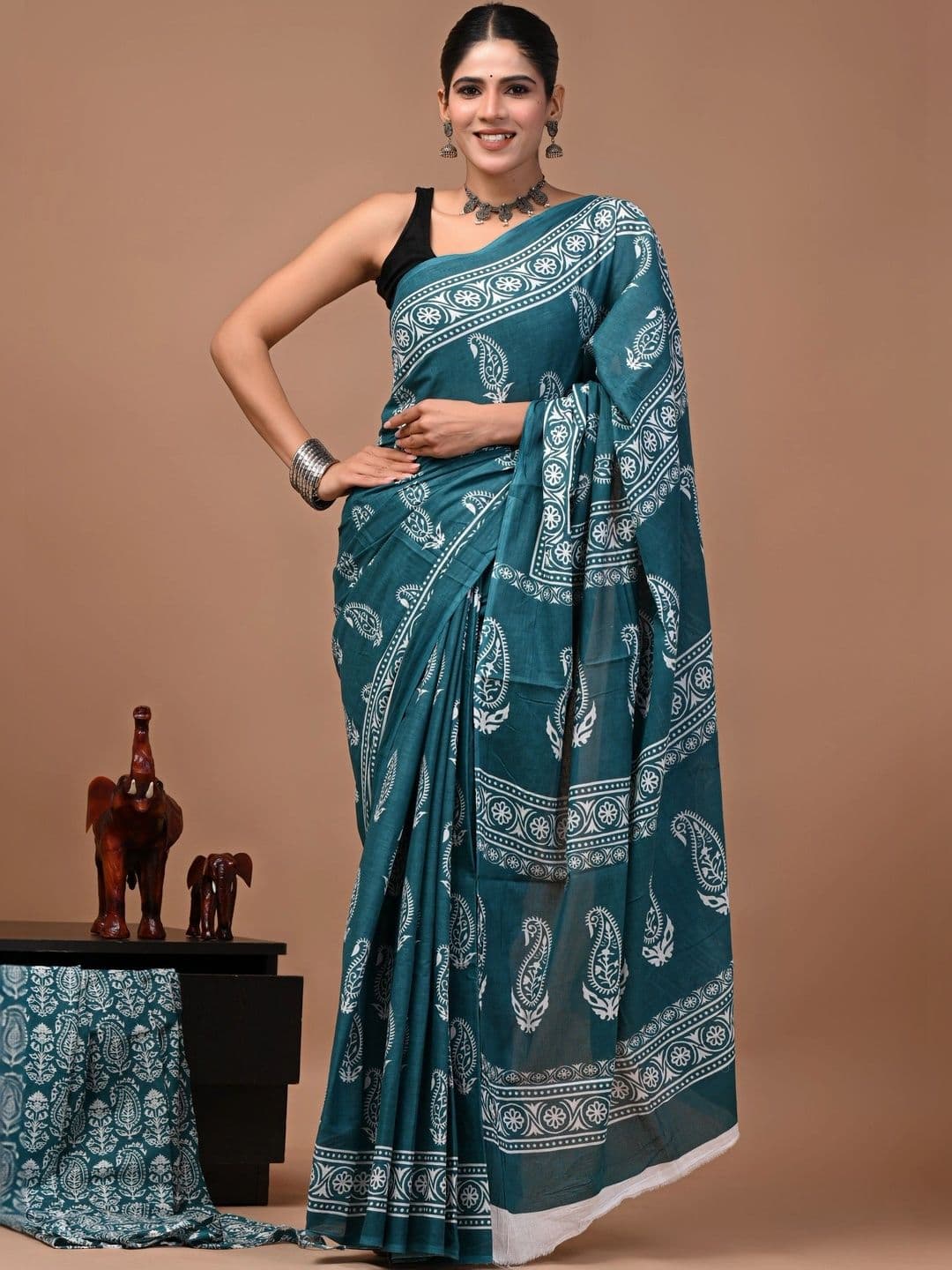 Anouk Paisley Pure Cotton Block Print Saree - view 1