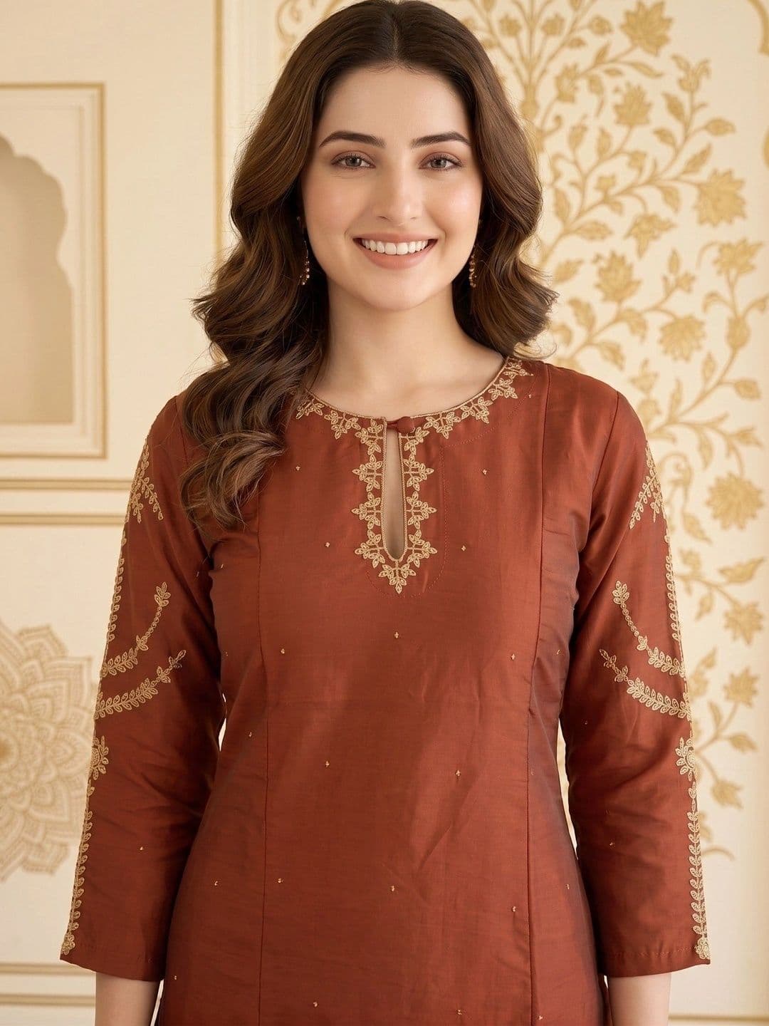 House of Pataudi Women Ethnic Motifs Embroidered Regular Thread Work Kurta with Trousers & With Dupatta thumbnail 2