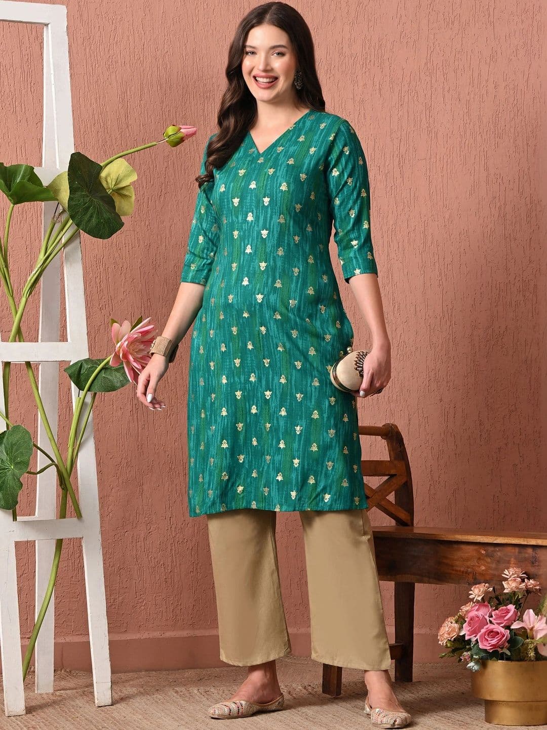 Sangria Women Ethnic Motifs Printed Kurta thumbnail 3
