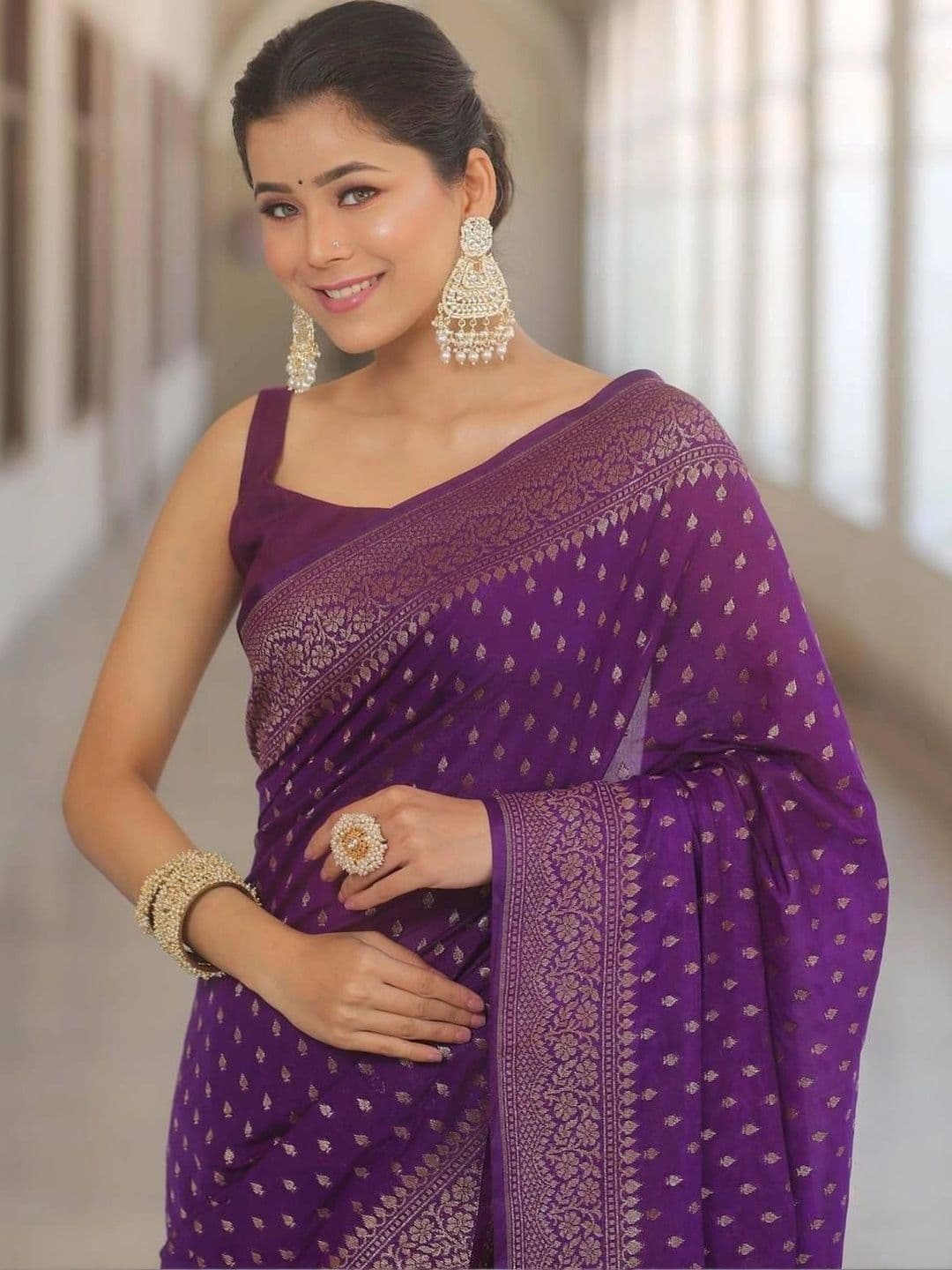 Anokhi Attire Woven Design Zari Art Silk Banarasi Saree thumbnail 3