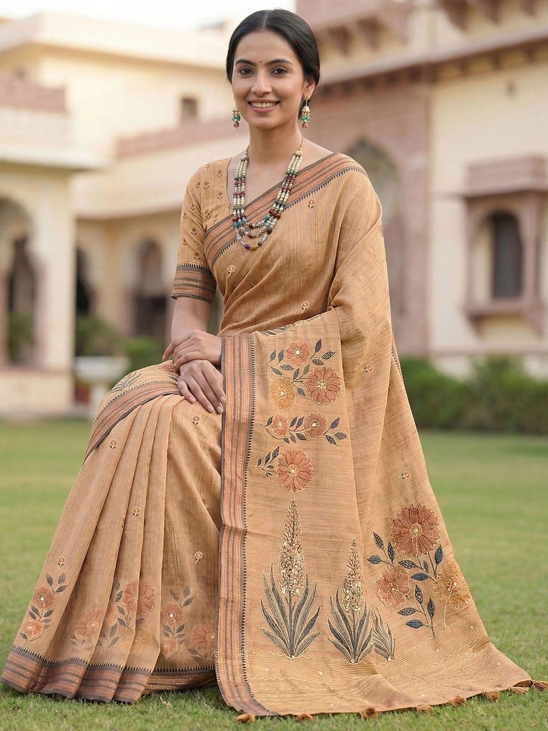 Mitera Floral Aari Work Saree thumbnail 5