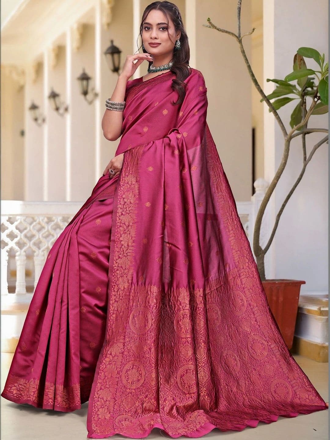 KALINI Woven Design Zari Silk Blend Saree thumbnail 5