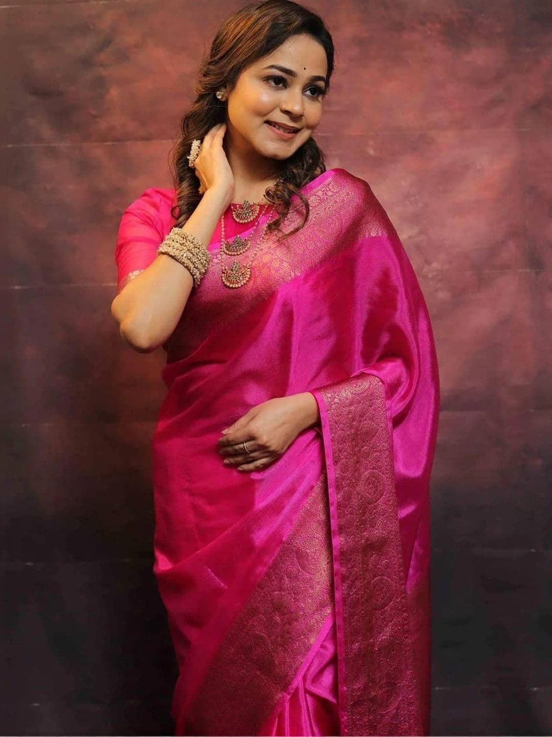 MARUTI VASTRAM Woven Design Zari Art Silk Banarasi Saree thumbnail 5