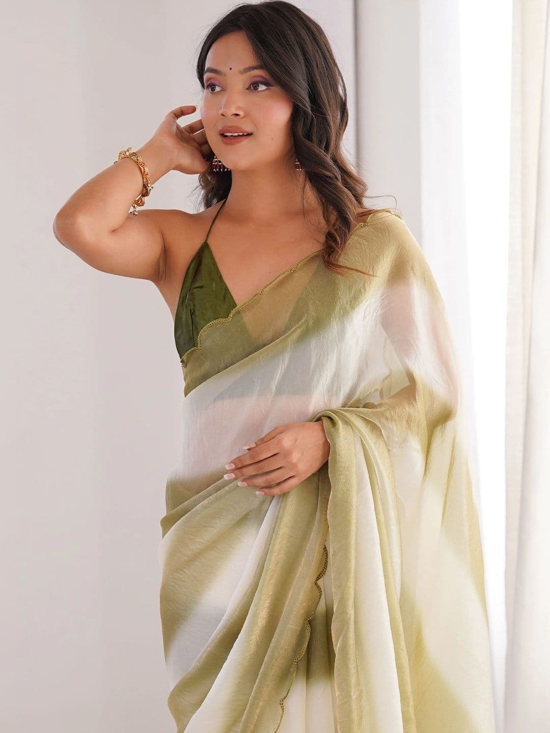 Nayanthara Trends Tie and Dye Satin Designer Saree thumbnail 5