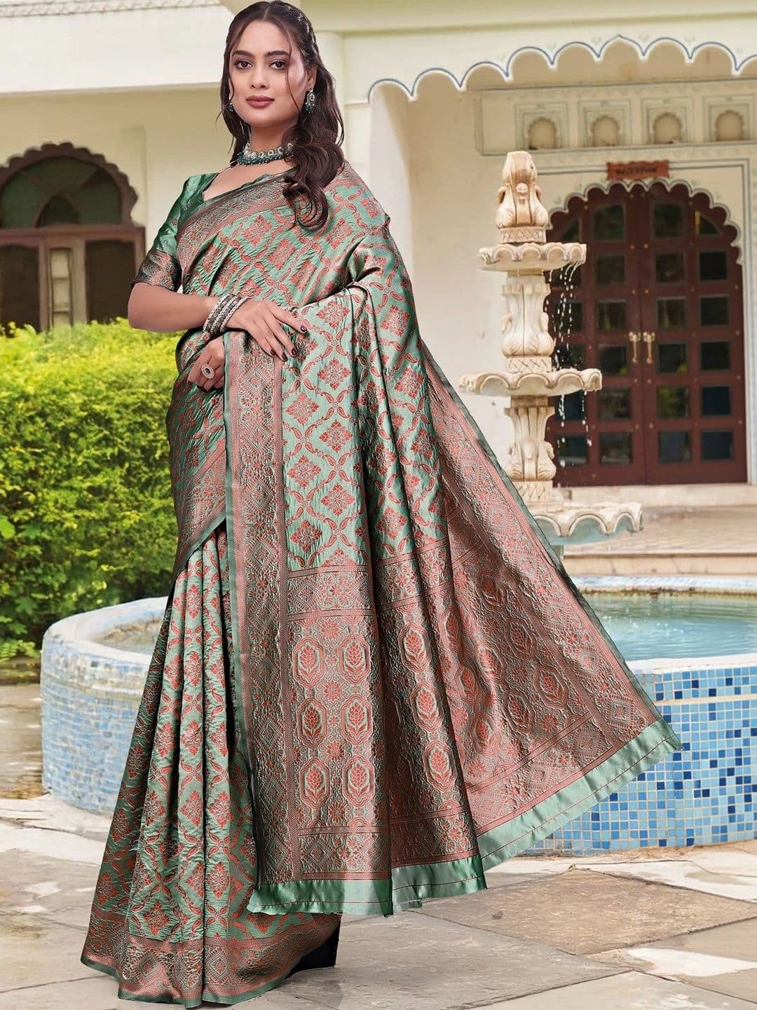 KALINI Floral Zari Silk Blend Saree thumbnail 4