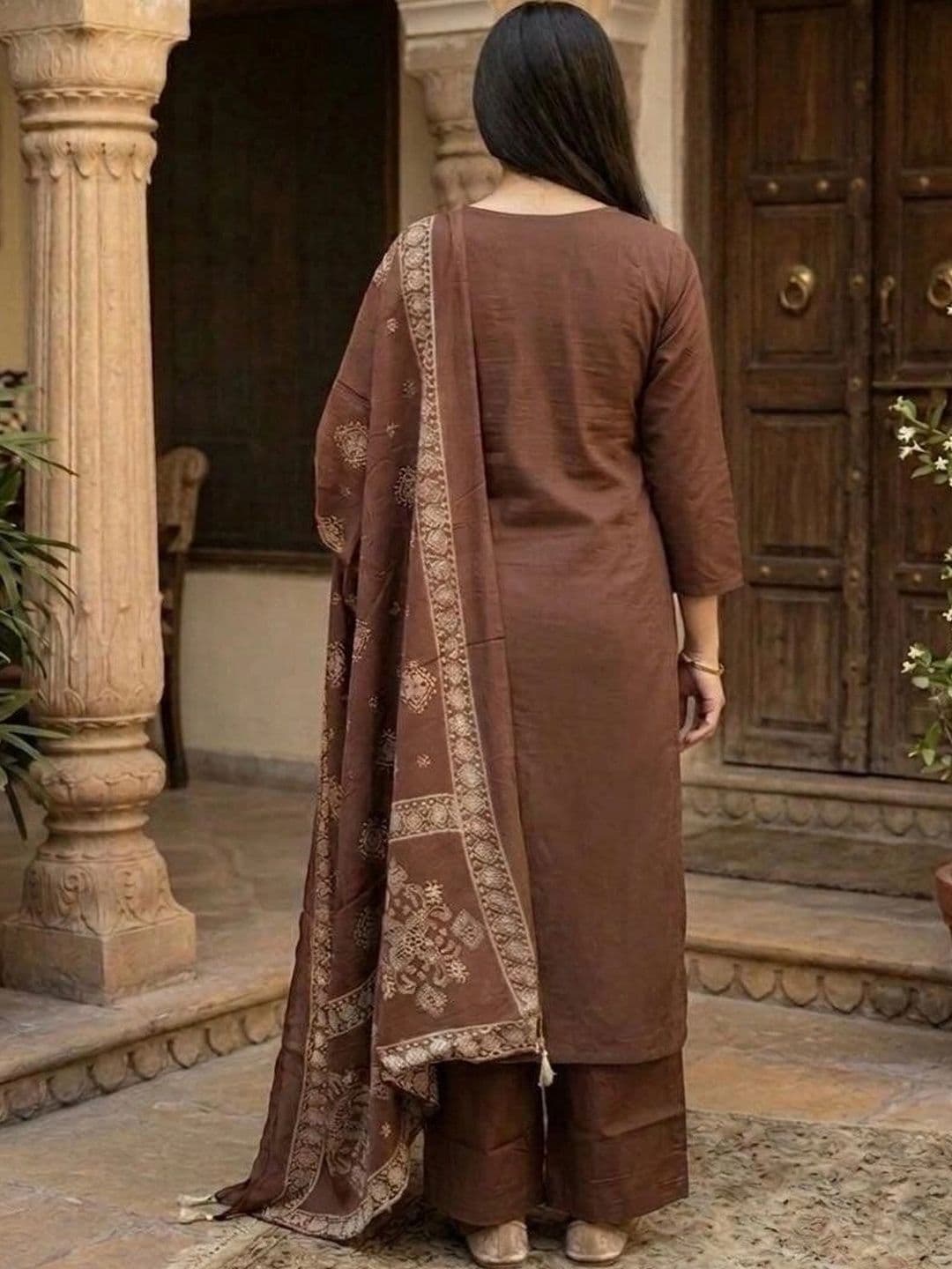 VASTRAPEDIA Women Ethnic Motifs Embroidered Regular Thread Work Pure Cotton Kurta with Palazzos & With thumbnail 3