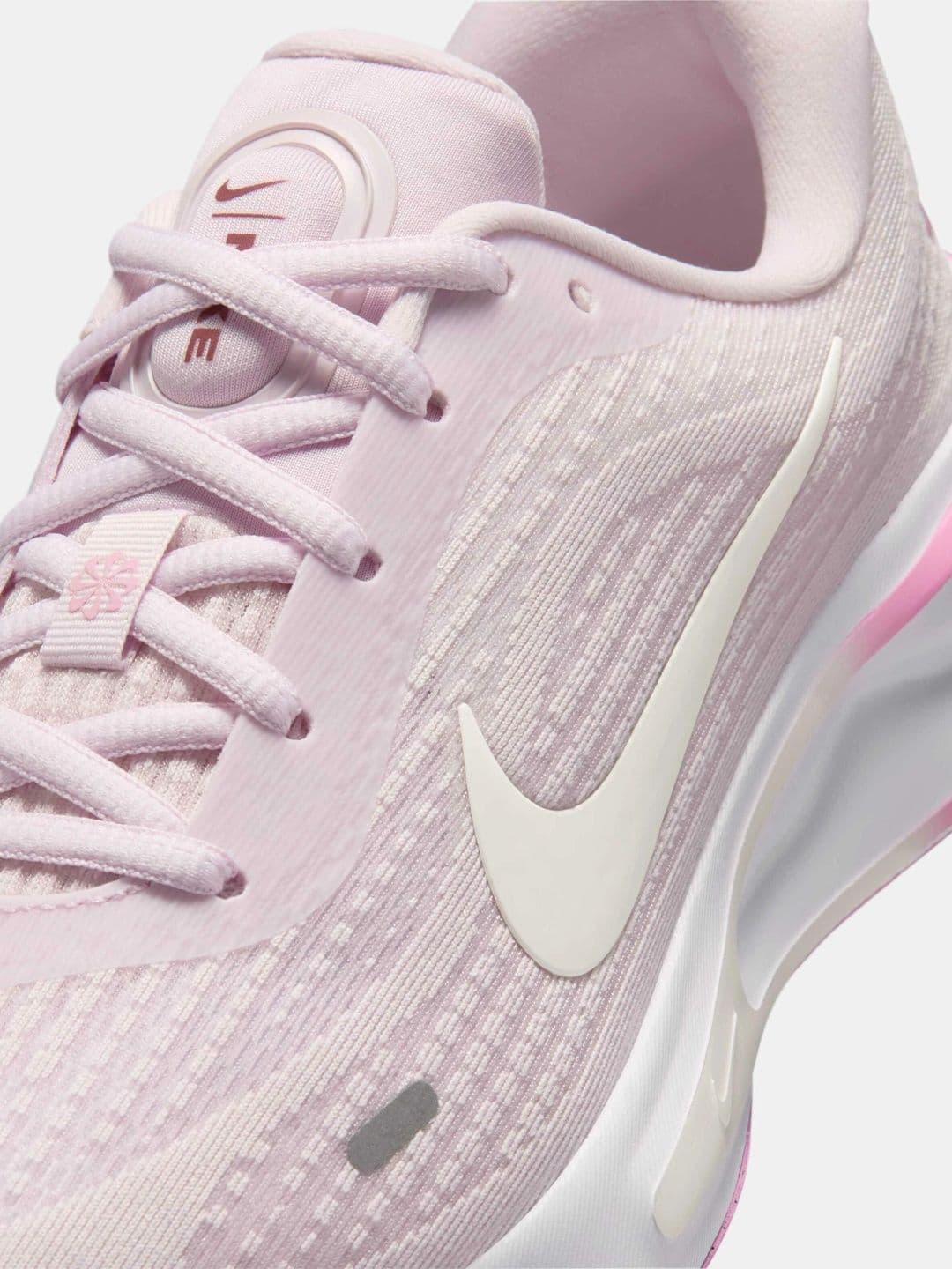 Nike Women Mesh Running Shoes thumbnail 6