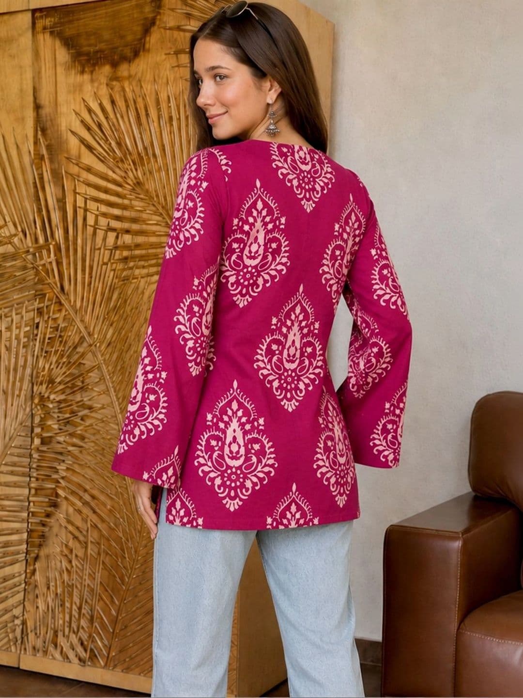 Sangria Ethnic Motifs Printed V-Neck Flared Sleeves Kurti thumbnail 4