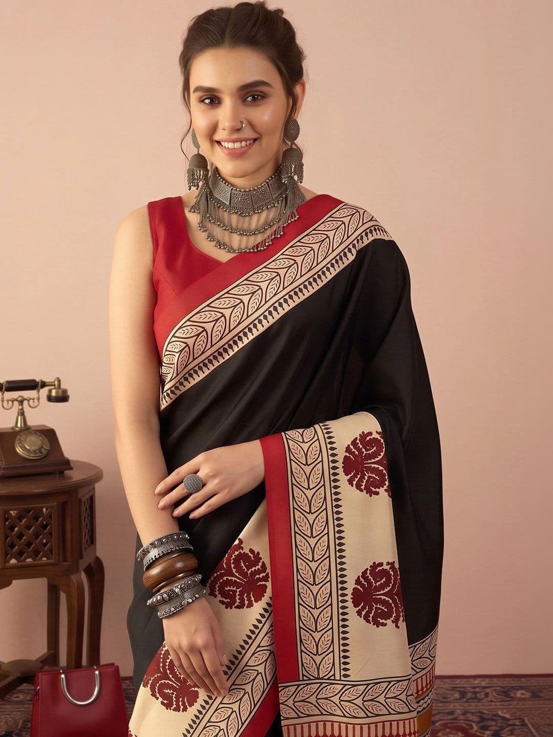 Anouk Ethnic Motifs Silk Blend Designer Block Print Saree thumbnail 6