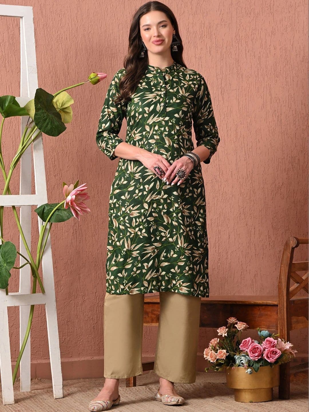 Sangria Women Floral Printed Floral Kurta - view 1