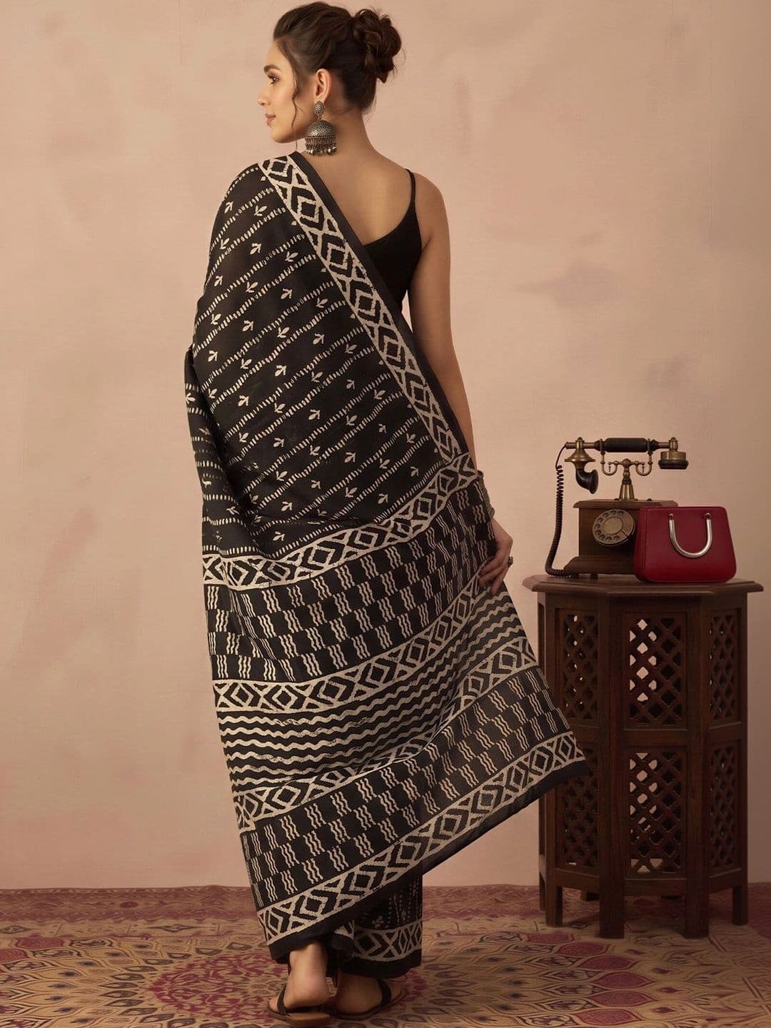 Anouk Batik Silk Blend Designer Block Print Saree thumbnail 6