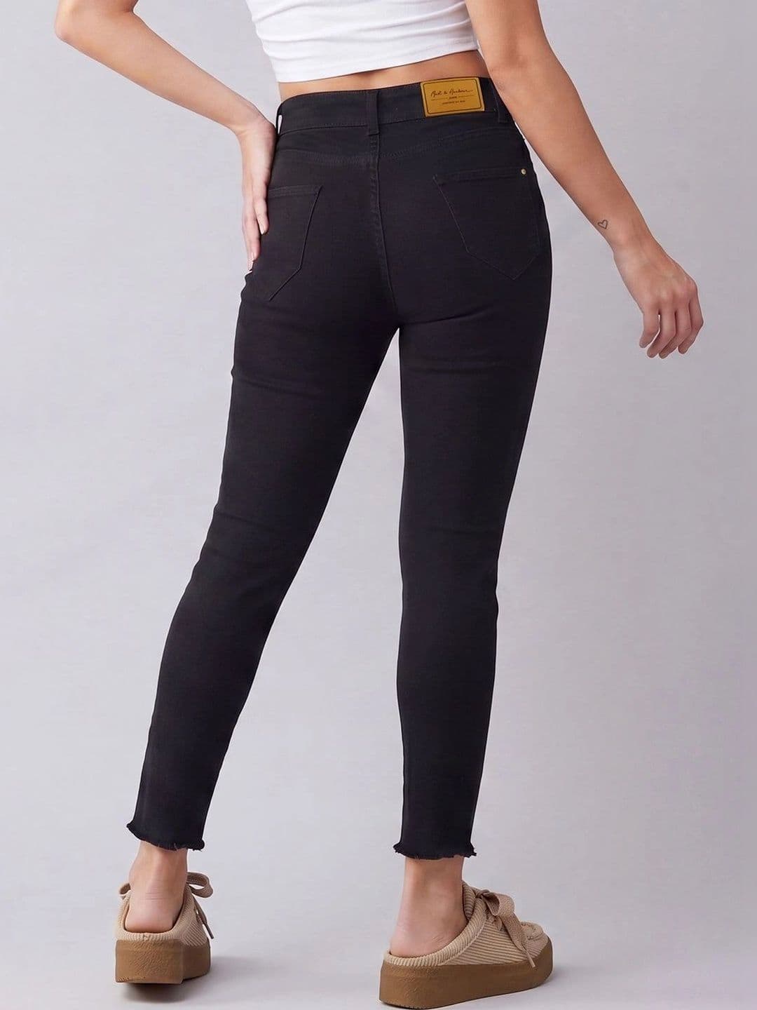 Mast & Harbour Women Slim Fit High-Rise Cuffed Hem Stretchable Jeans thumbnail 4