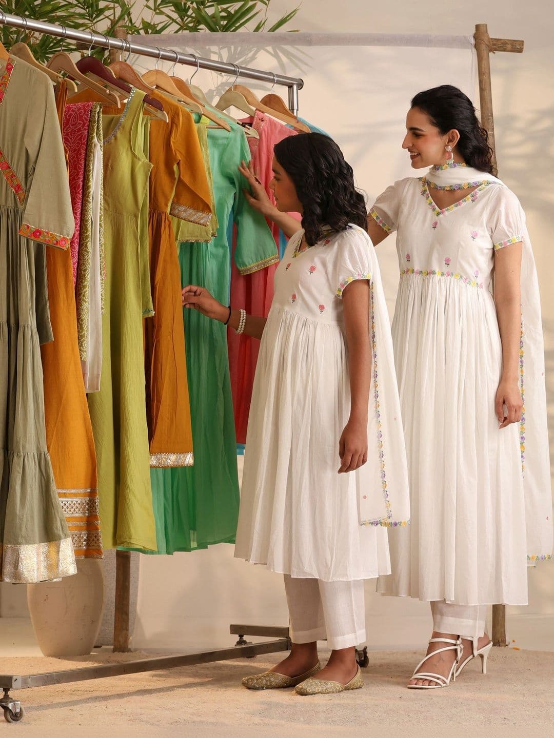 Khushal K Women Floral Embroidered Empire Thread Work Pure Cotton Kurta with Palazzos & With Dupatta thumbnail 6