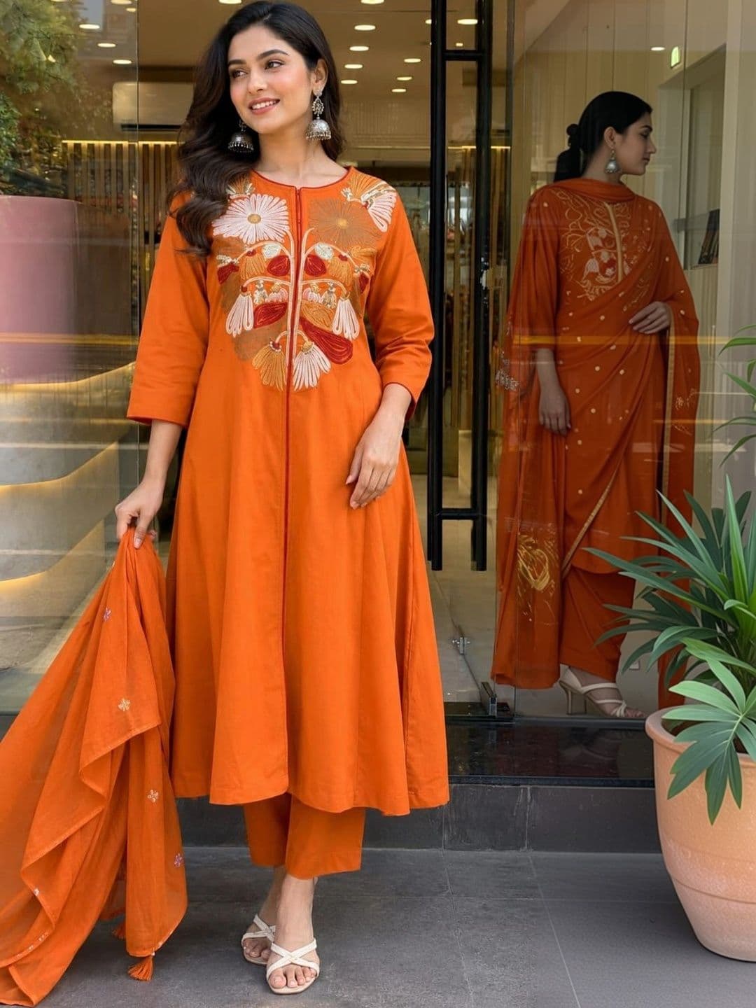 DSS FASHION Women Floral Embroidered Regular Thread Work Pure Cotton Kurta with Trousers & With Dupatta thumbnail 4