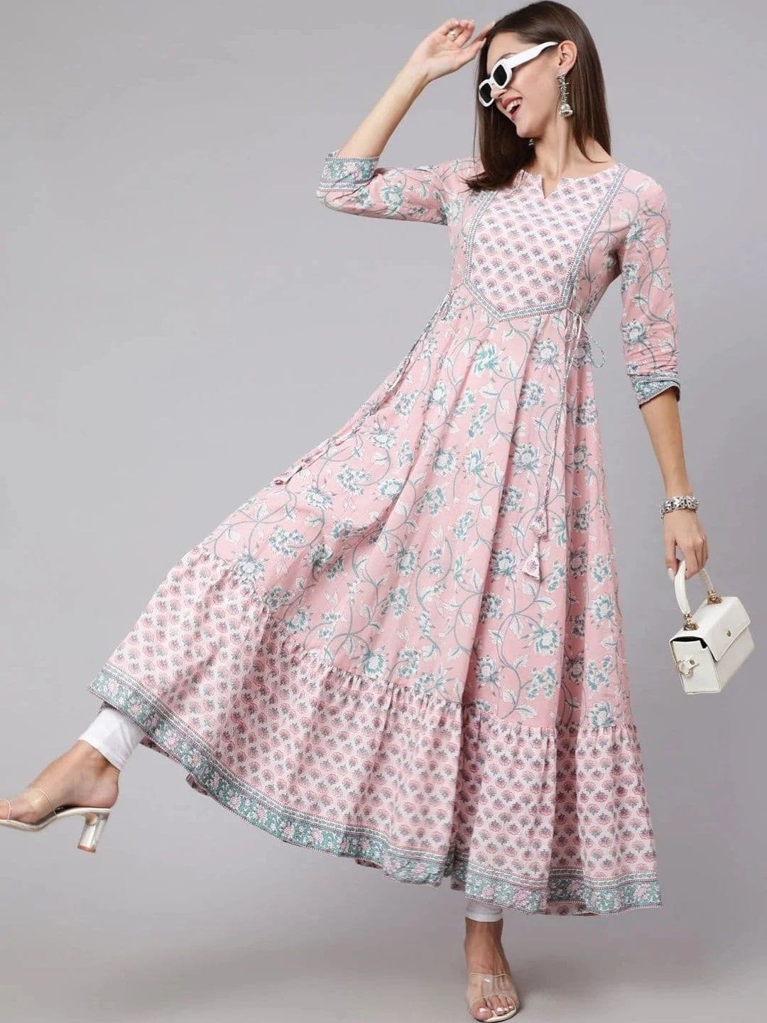 NAVYANSHI Women Floral Printed Indie Florals Anarkali Kurta thumbnail 2