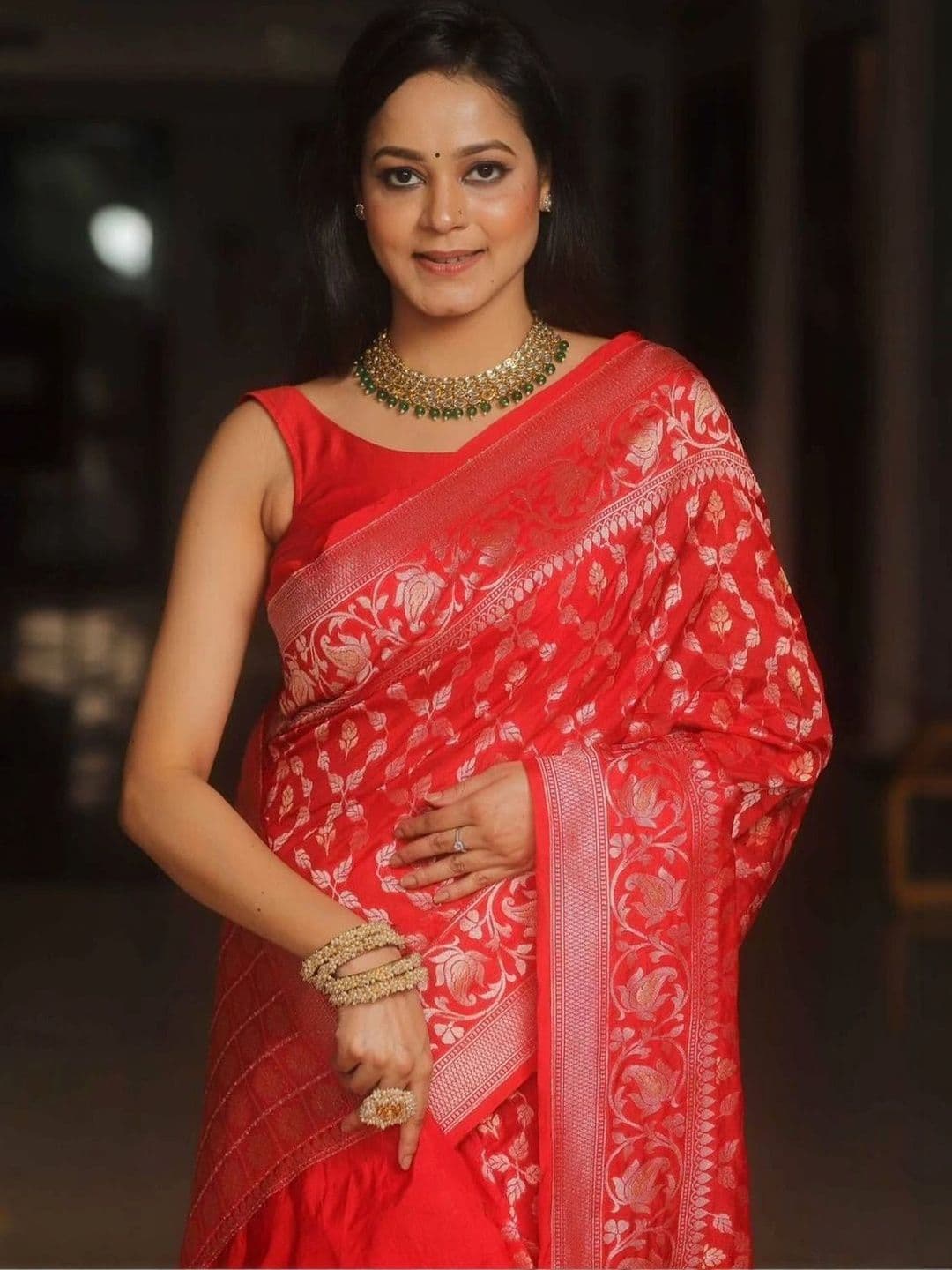 MARUTI VASTRAM Woven Design Zari Art Silk Banarasi Saree thumbnail 6